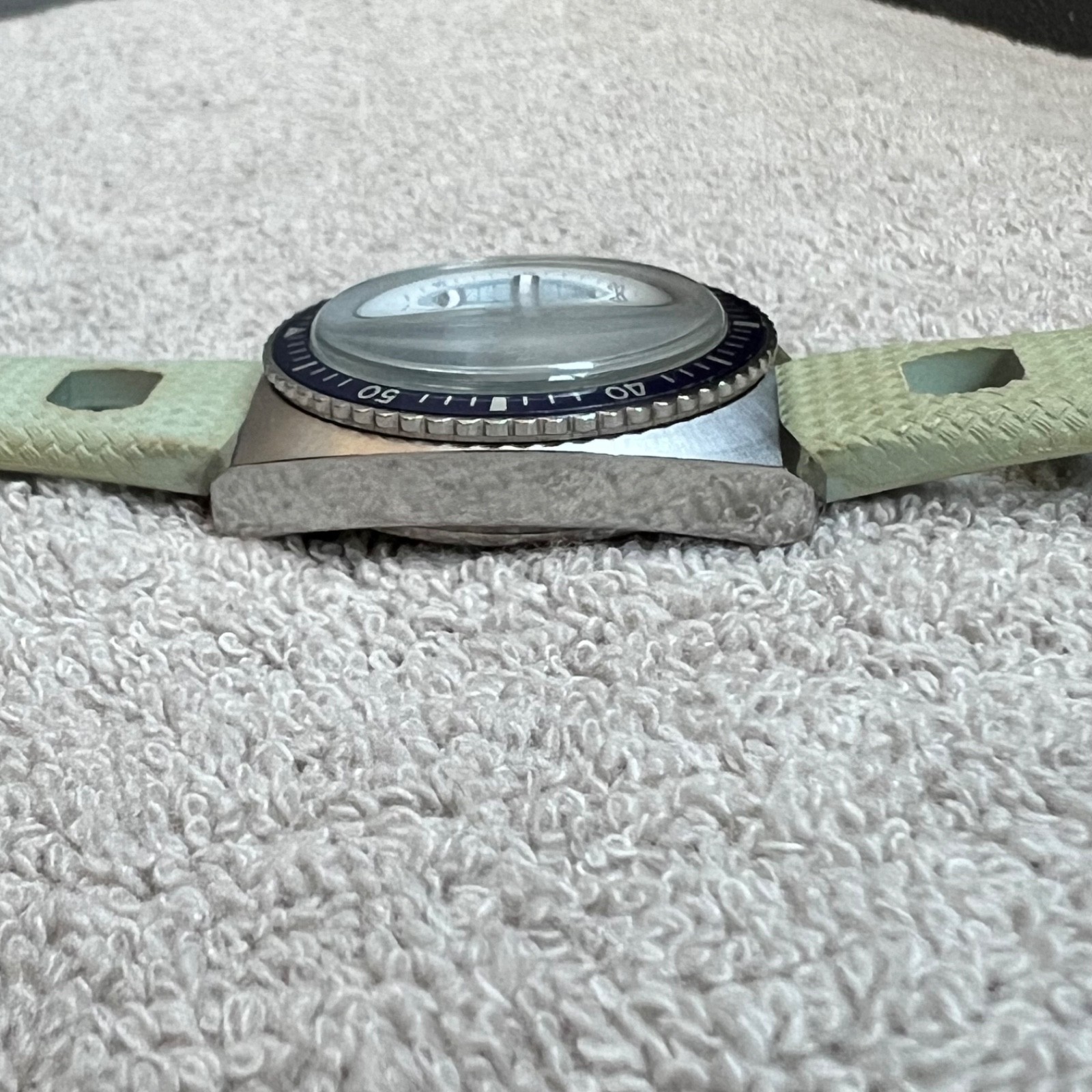 Zodiac Seadragon ZO2230 Skindiver Watch Blue Bazel Blue Dial Swiss Made 100M