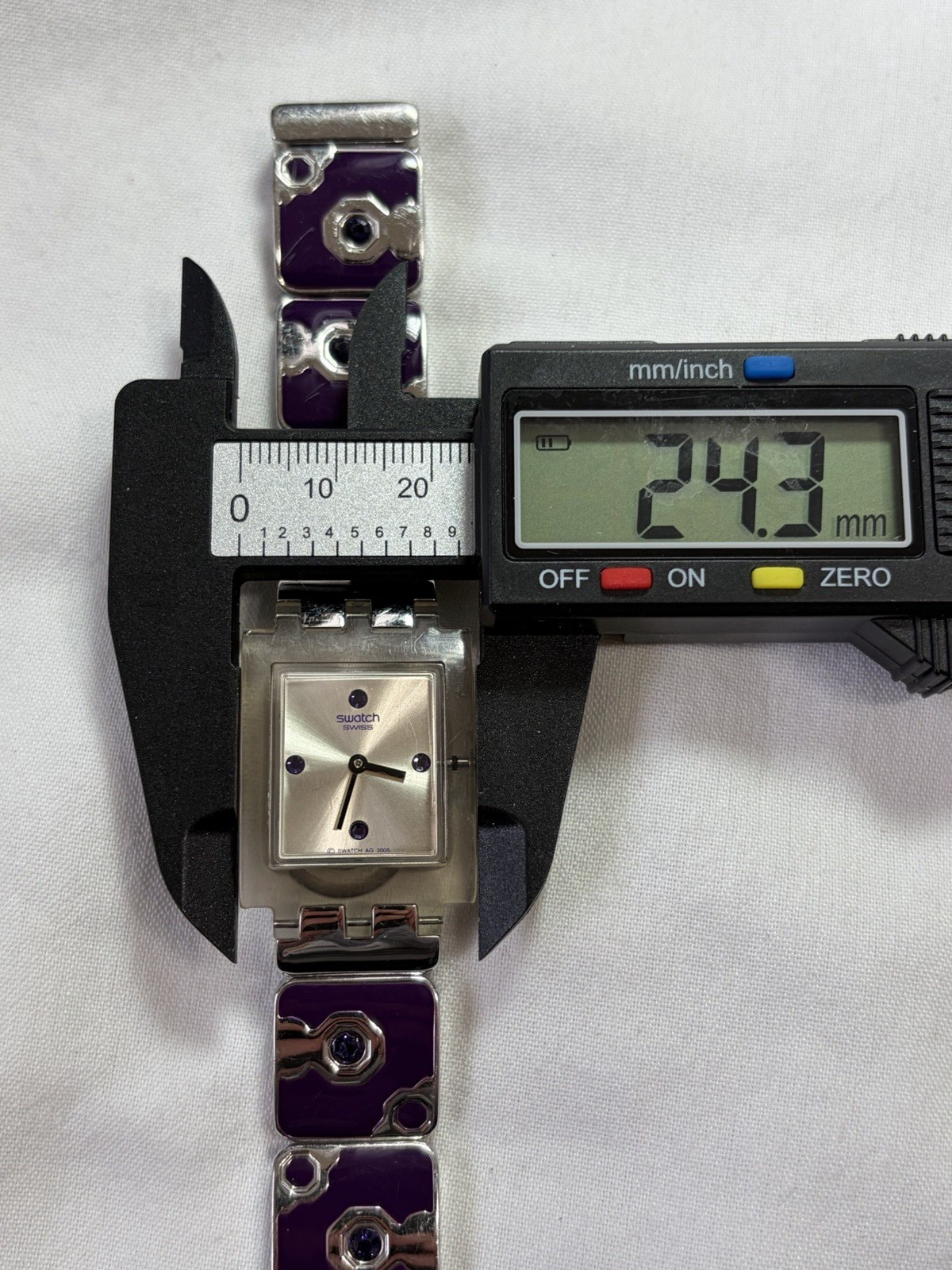 Swatch Swiss SUBF100G “Lavender Field” Purple Bracelet Ladies Watch Runs 2006