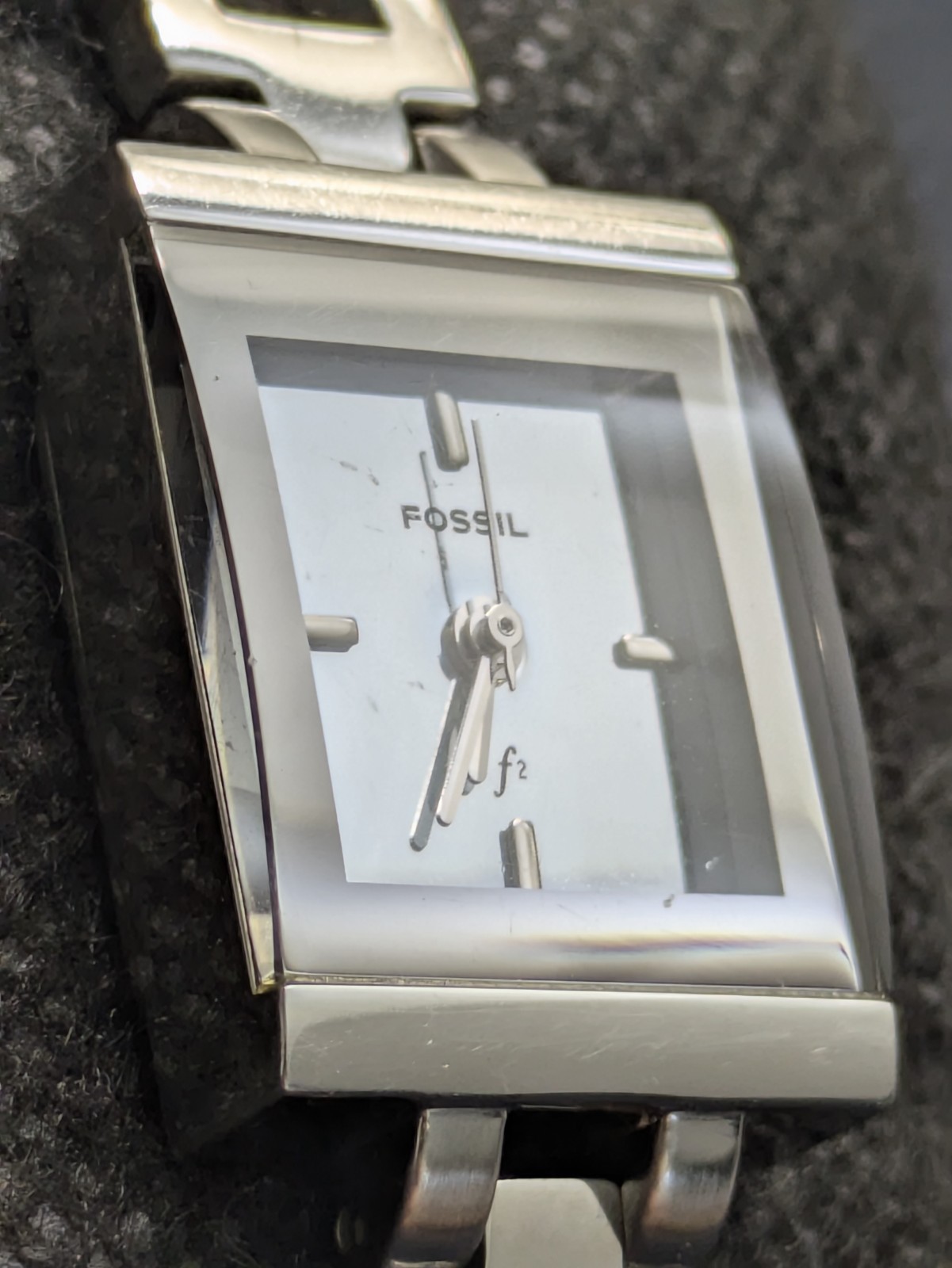 Fossil F2 Reflective Blue Ladies Watch 17mm ES-9136 Silver New Btry 5.9″ – 6.5″