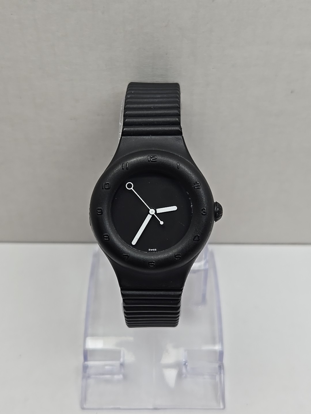 Hobby Swiss Black 1990s Pop Art Watch Italian Design New Battery Minimalist