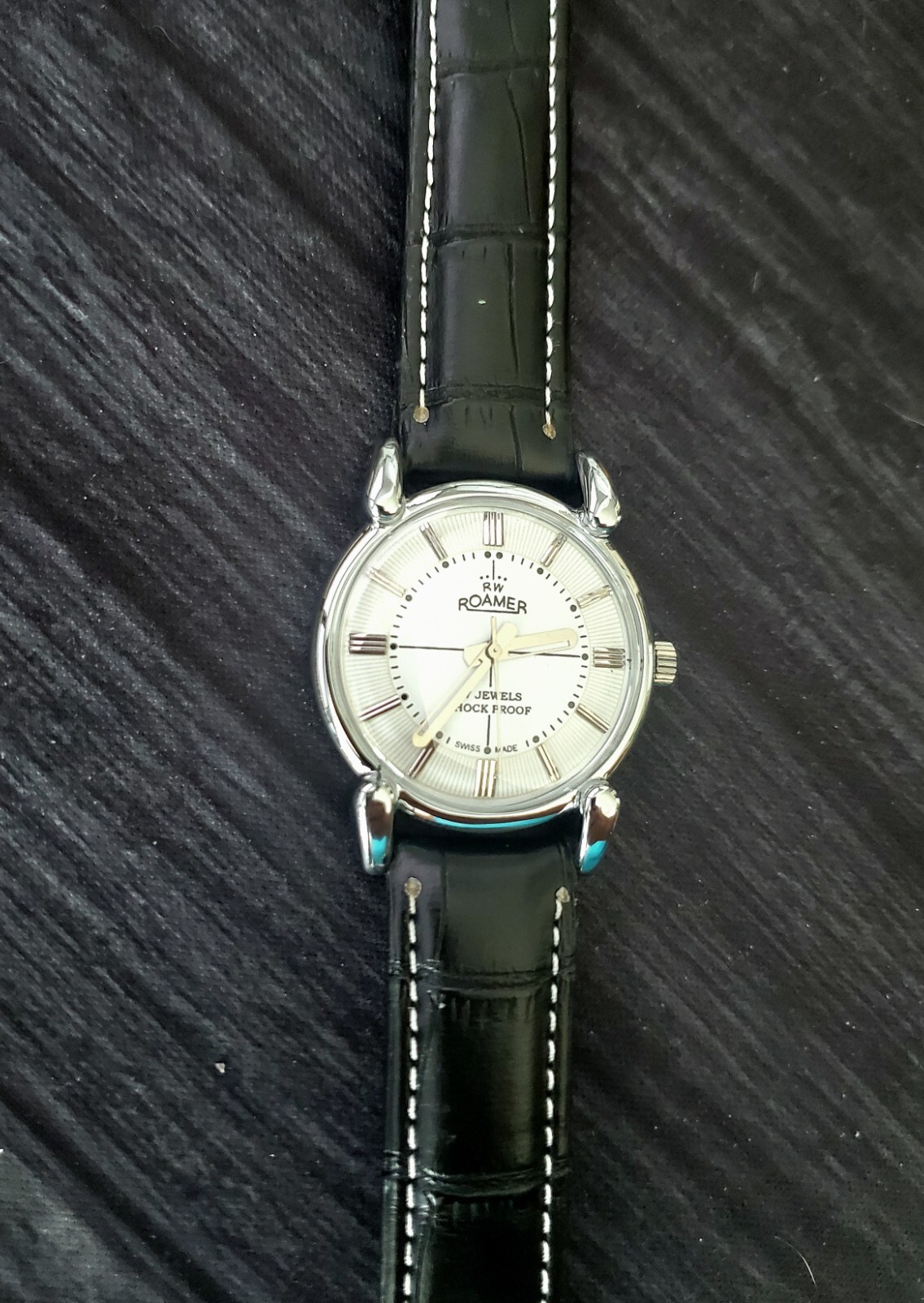 Rare Roamer Brevete Swiss Mens Manual Watch Slv Wht Blk ✨