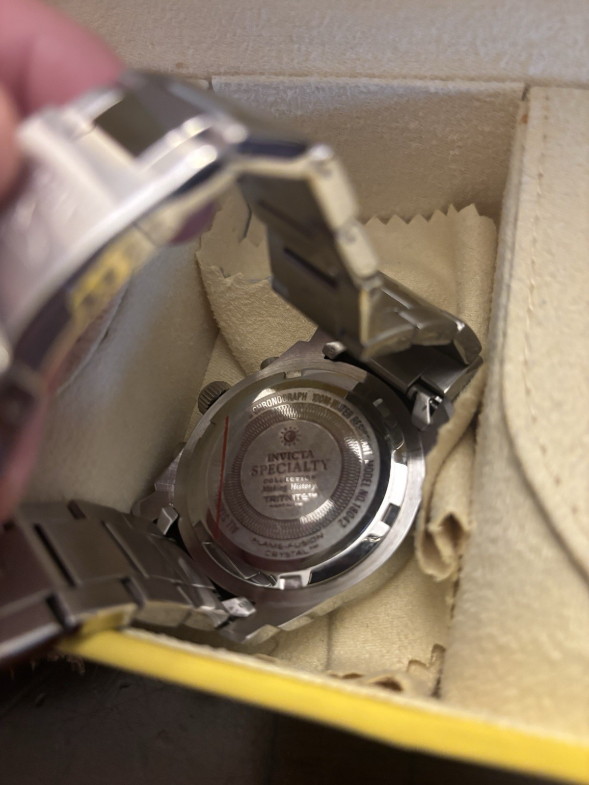 Invicta Model No.18042 Men’s Watch Stainless Steel Flame Fusion Crystal