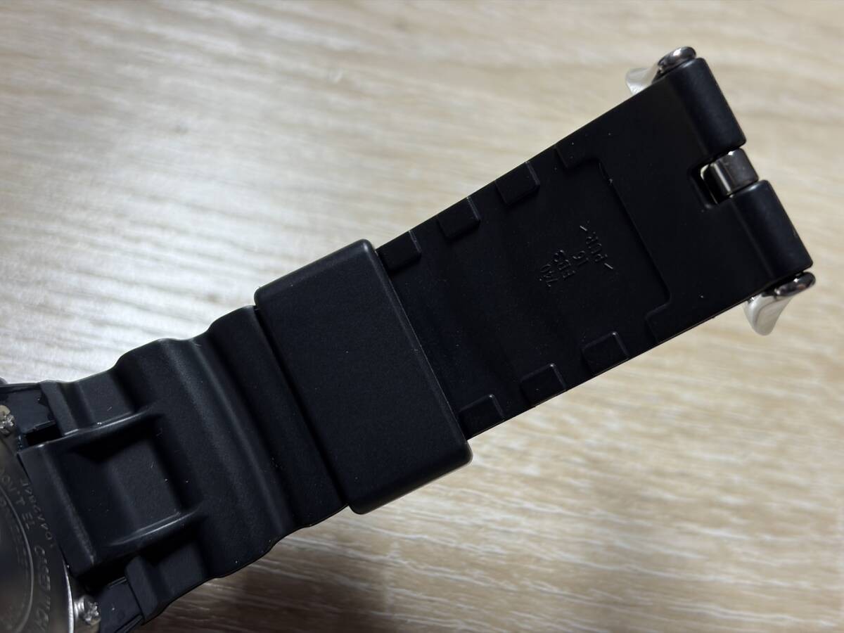 Extremely beautiful item! Shipping 290 yen~ Casio G-Shock AWG-M100A-1AJF Radio