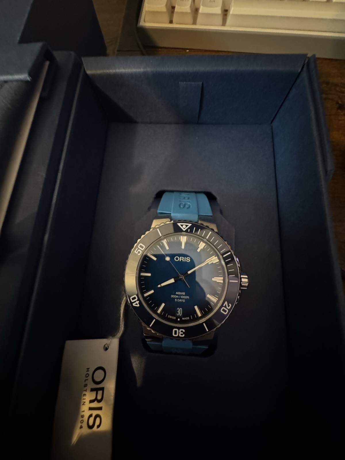 Oris Aquis Date Calibre 400 Stainless Steel Automatic 43mm Men’s Watch 7790
