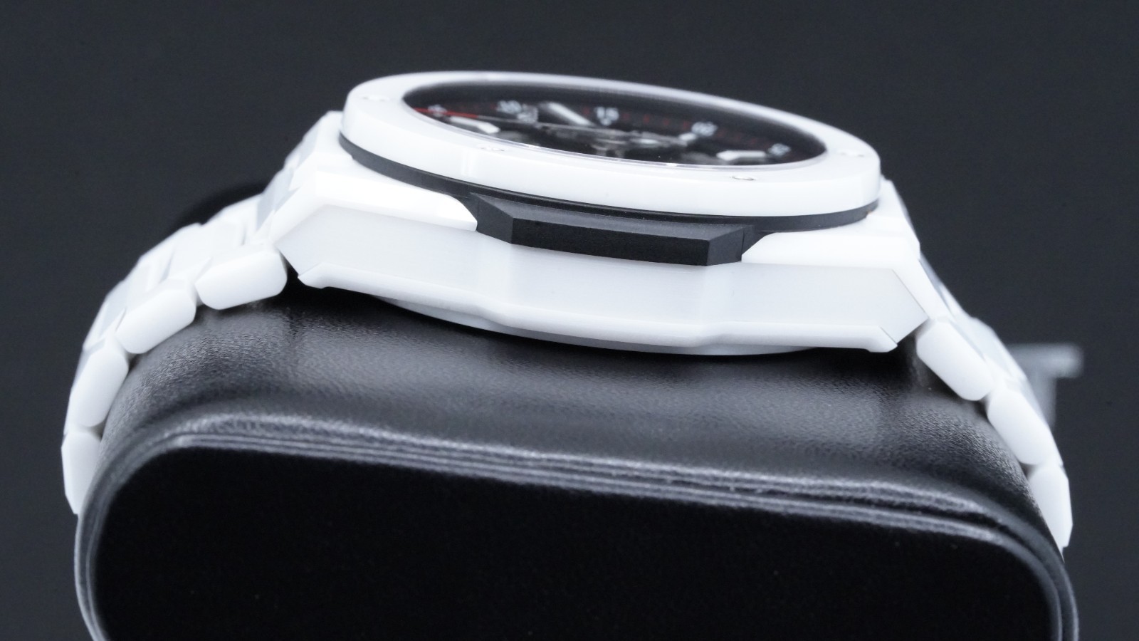 Hublot Big Bang Integrated White Ceramic 42mm *5 YEARS WARRANTY!* 451.HX.1123.HX