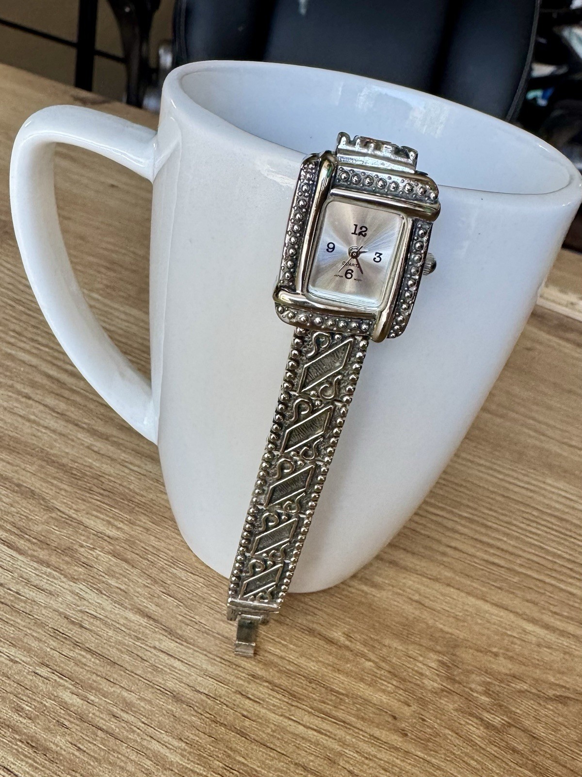 Vintage Women’s Japan Movt Quartz Analog Rectangle Silver Tone Watch Bracelet