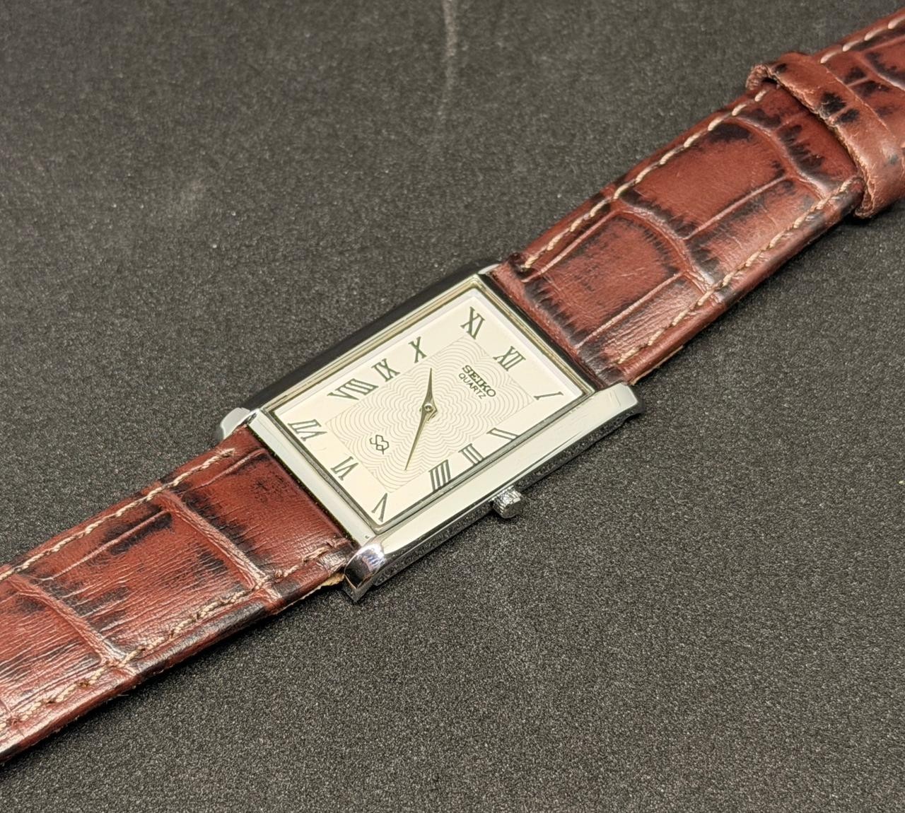 Rare Vintage Seiko Slim Tank Quartz Men’s Wrist Watch With Free DDP Shipping