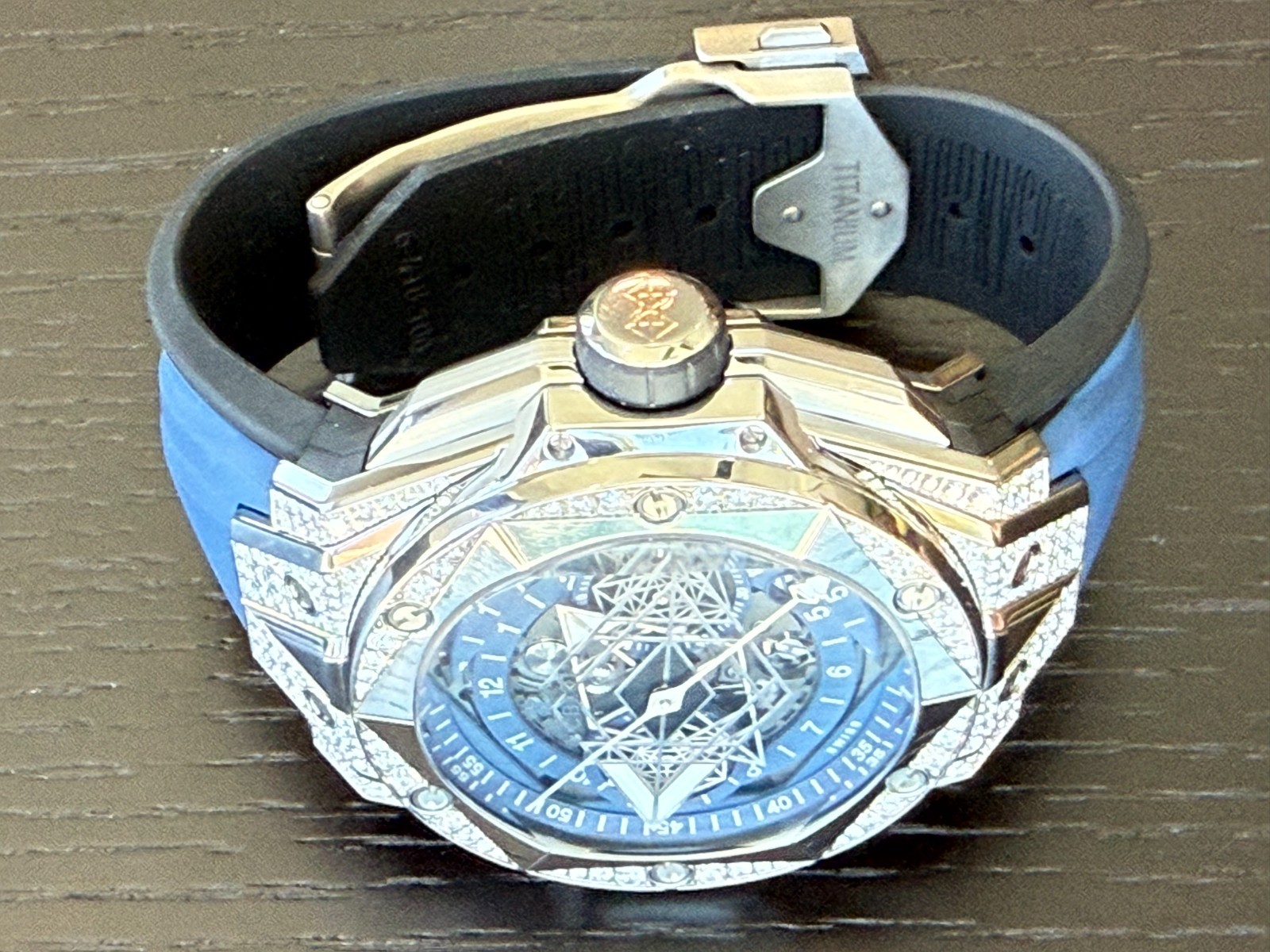 Hublot Big Bang Unico Sang Bleu II Watch – 172 Diamonds [Mint Condition]