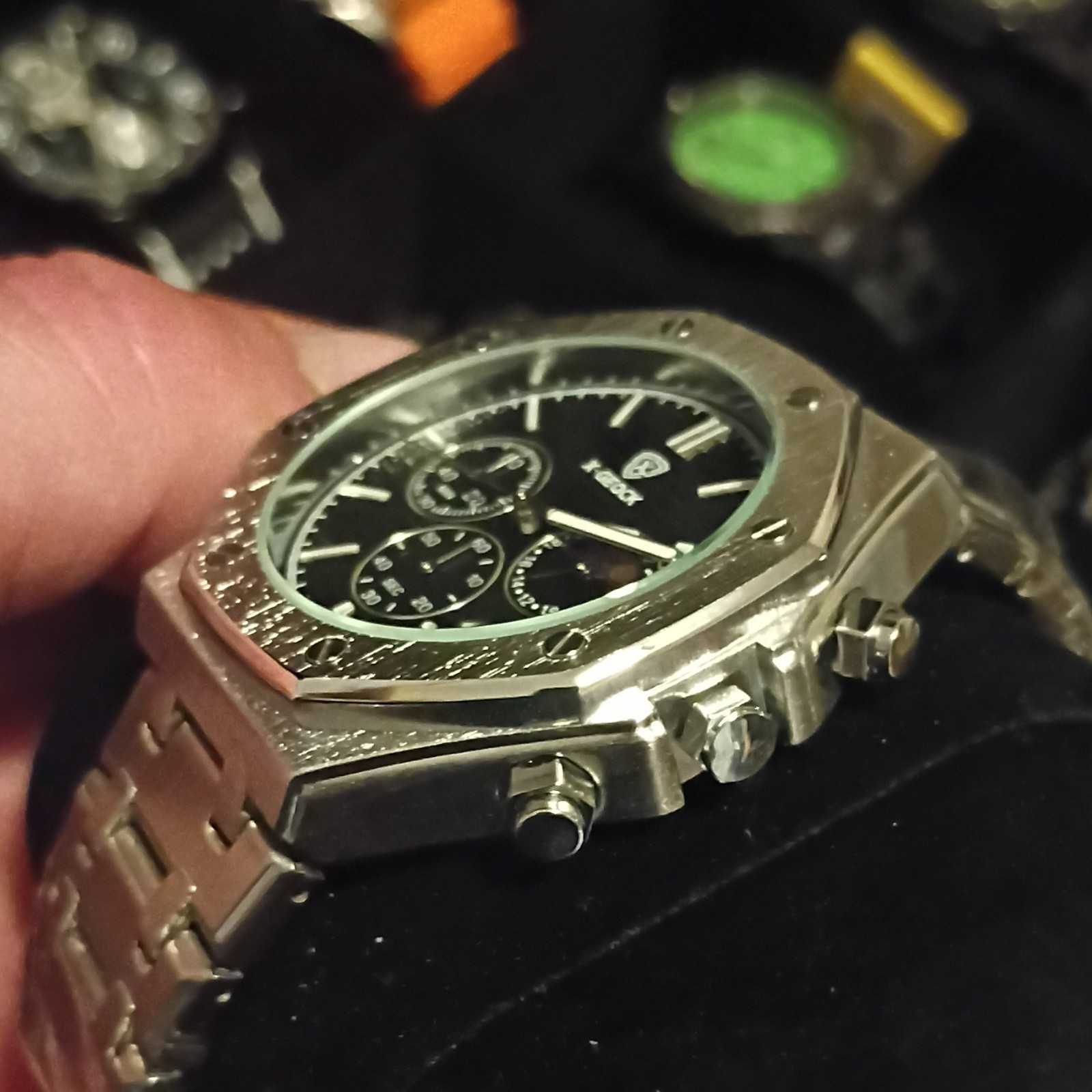 X-GEACK Men’s Quartz Chronograph Date Octagon Watch Silver Bracelet Black Dial