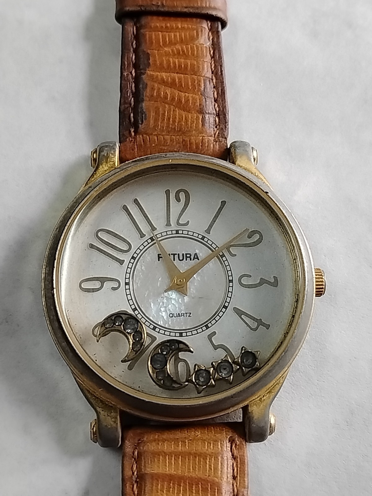 Futura Watch Women 29mm Gold Tone Floating Charms Moon Star New Battery 7.5″ #14