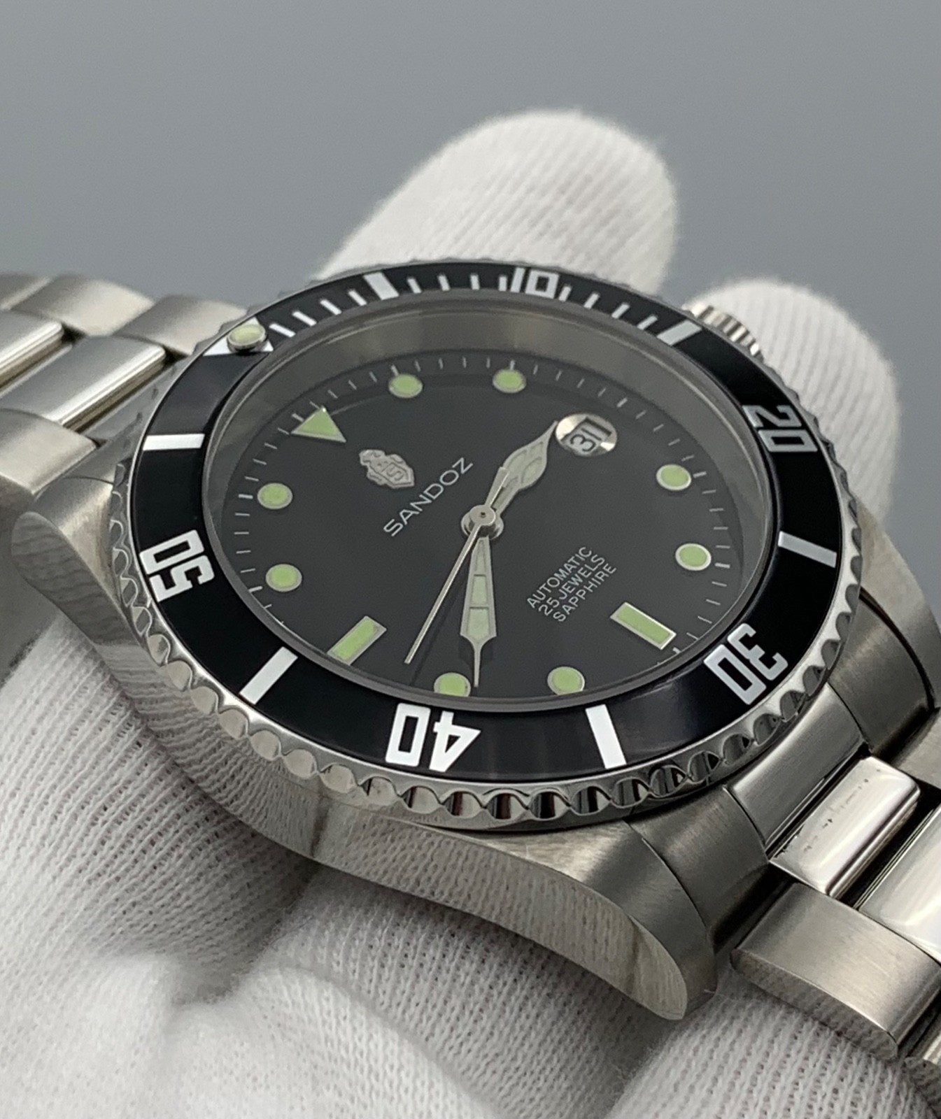Sandoz Automatic Diver Watch 25 Jewels Sapphire Swiss Made Black Dial