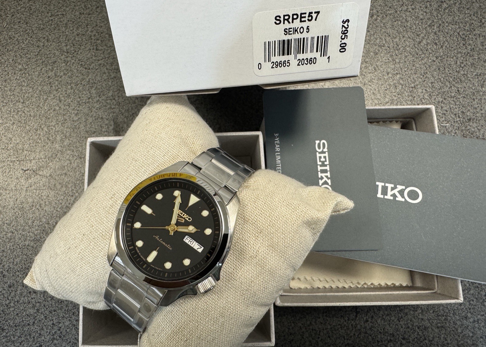 Seiko 5 Sports Men’s Automatic Steel Band Day-date Watch SRPE57 Made In Japan