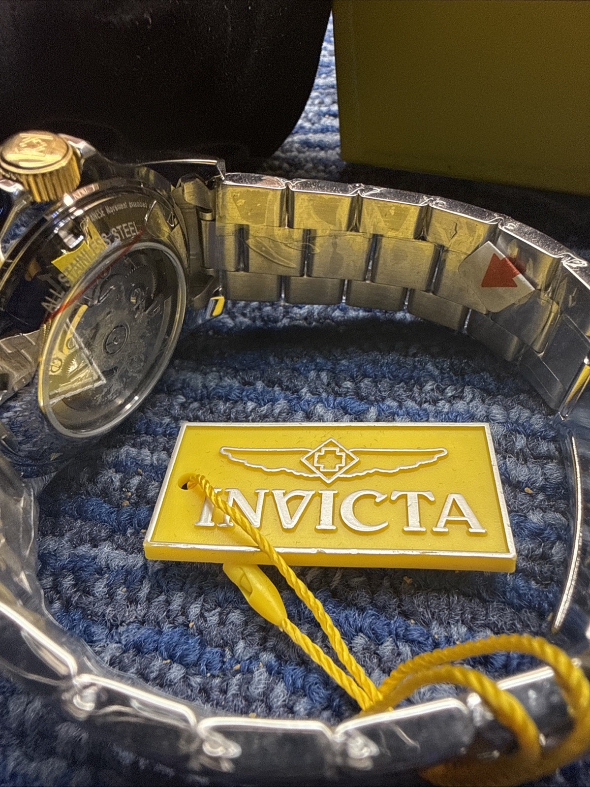 Invicta Pro Diver Automatic Men’s Watch – 43mm. Gold. Steel (50283)