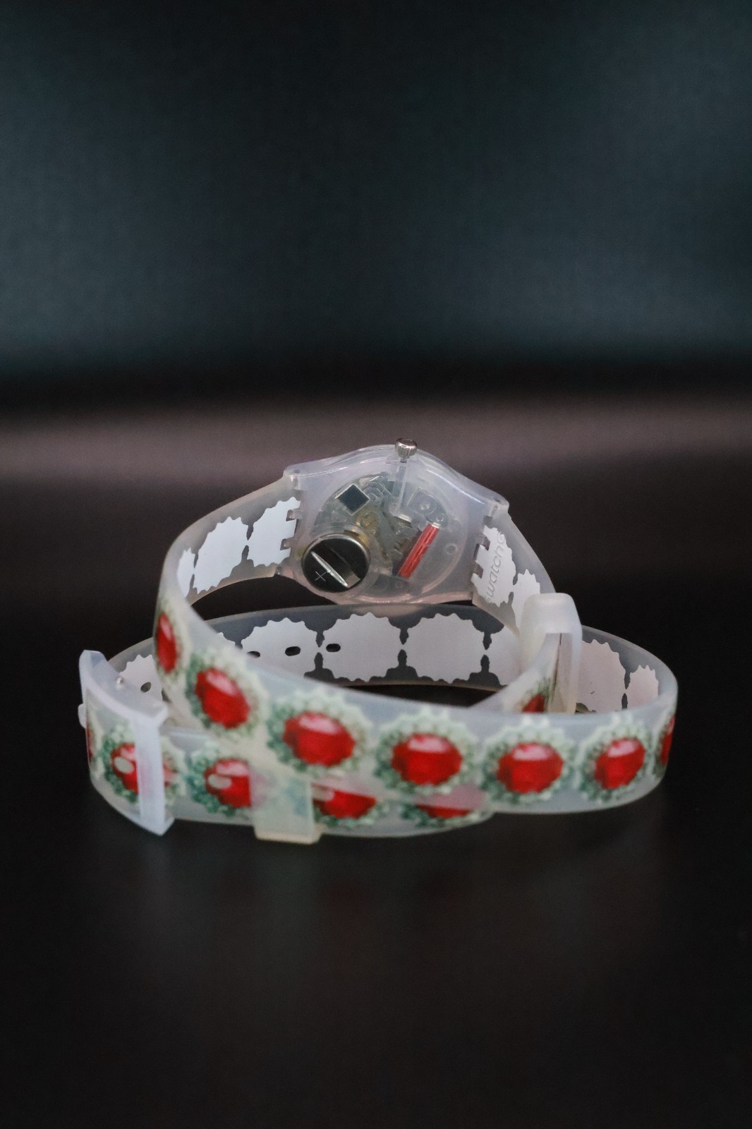 Swatch Swiss Made Ruby Silver LK342 25MM Optical ILusion Strap Wraps Twice New