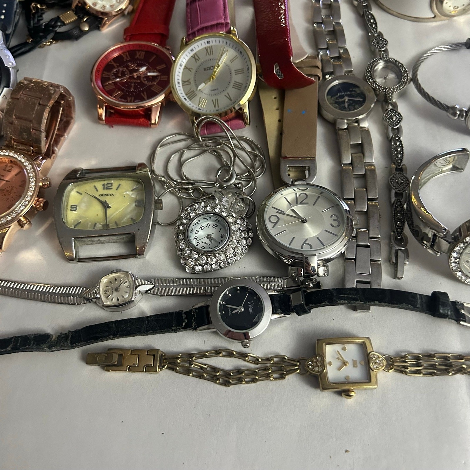 Assorted Watches Used Not Working For Parts Or Pieces lot 14