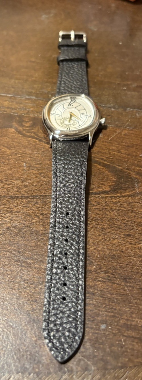 Hannah Martin 40mm Silver Black Quartz Watch 7mm Thin Homage To Berneron Mirage