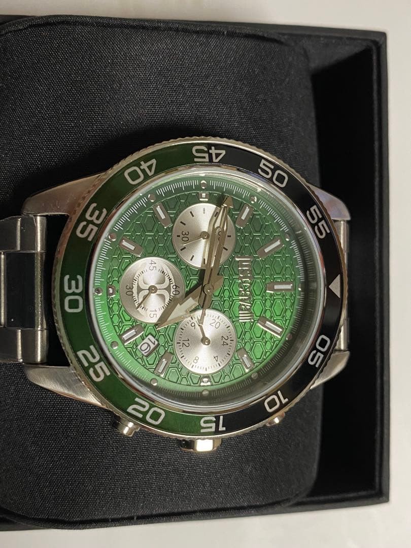 Just Cavalli Chronograph Green Dial Green Black Bezel Silver Belt Mens Watch