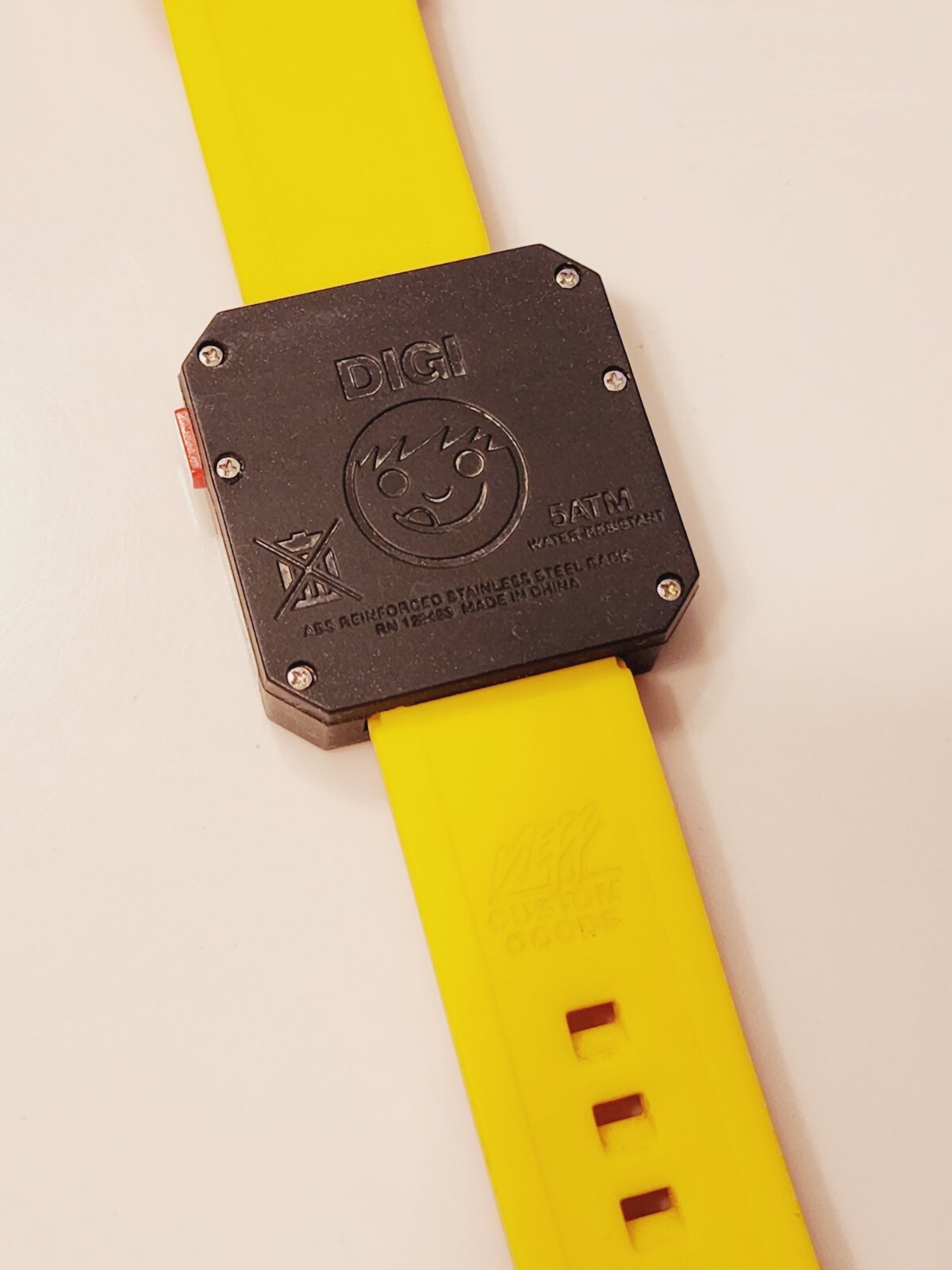 2 Neff Watches. DAILY ( Black/White ) & DIGI ( Multicolor ) BOTH RUNNING