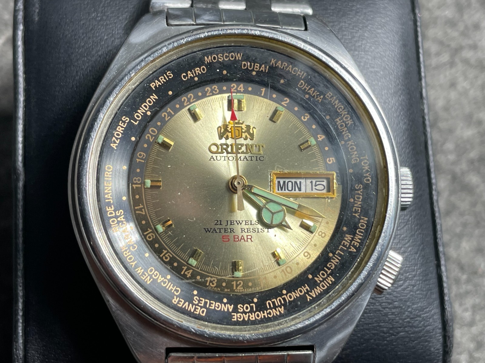 Vintage Orient World Time Cities Mens Watch 80s Japan 21 Jewels Gold Dial 5 Bar