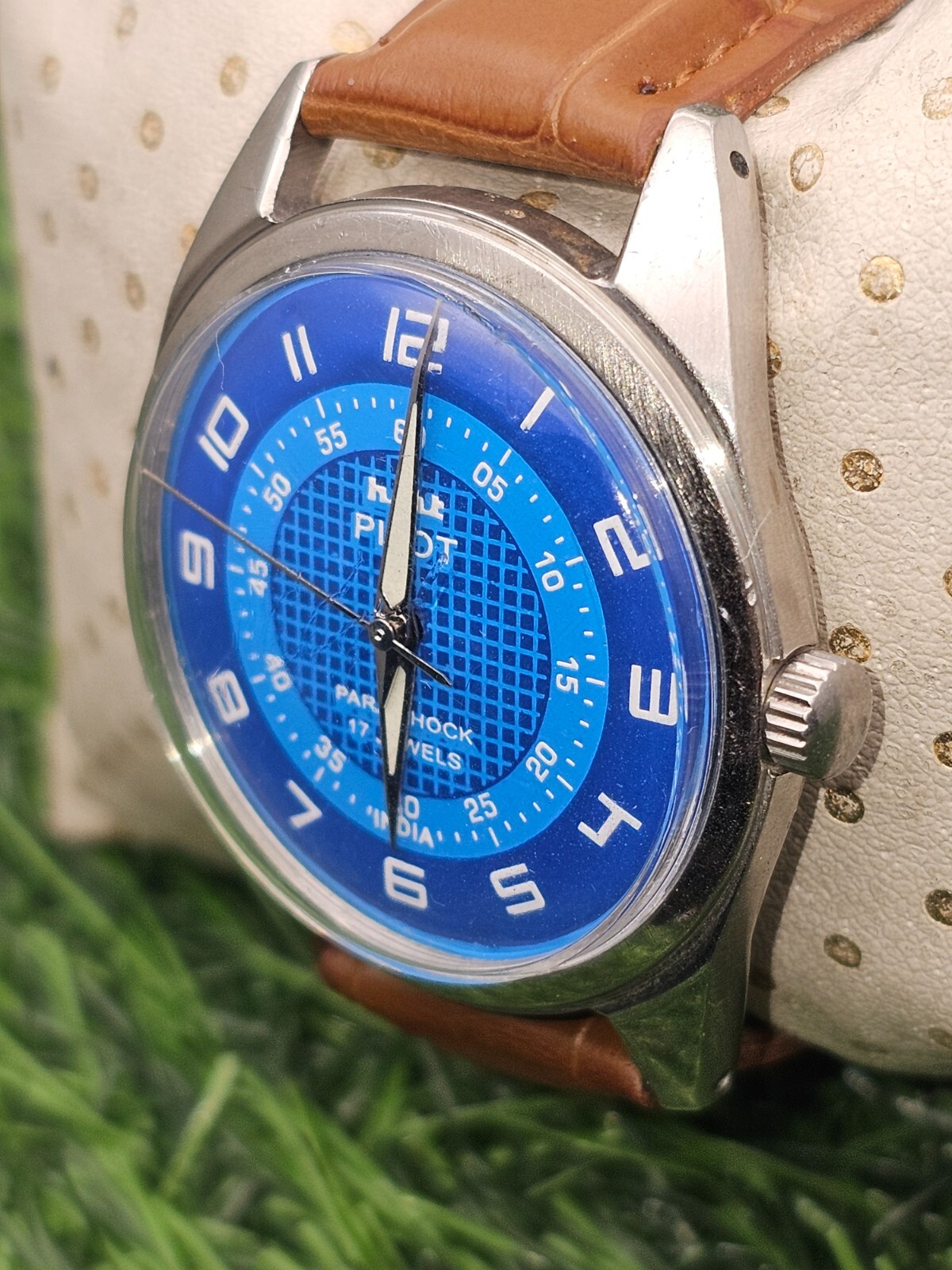 Beautiful Mens HMT Pilot Parashock Mechanical Wind 17J Watch Blue Dial
