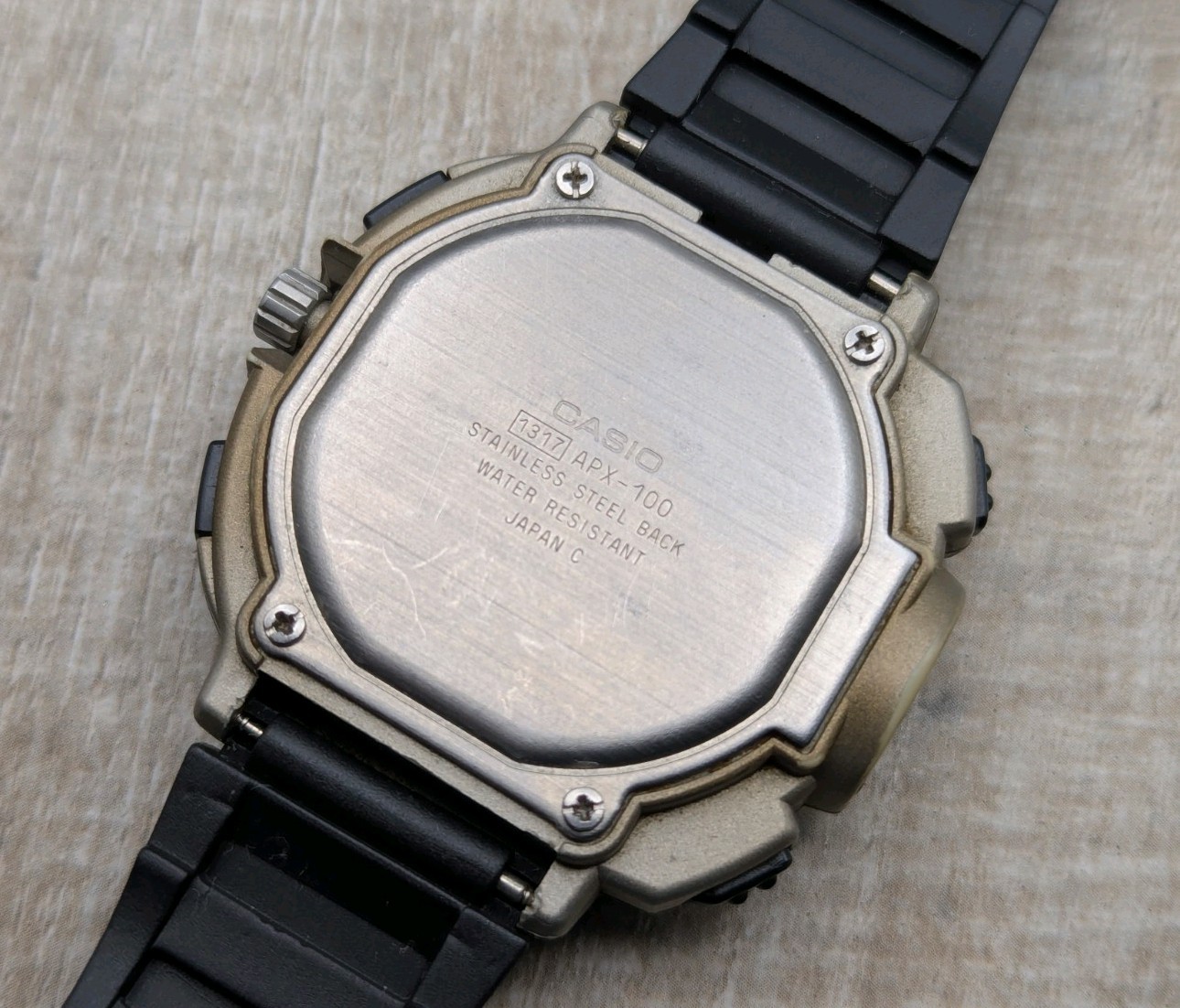 Casio APX-100 Altitude Sensor Men’s Digital Vintage Watch. Works Perfectly Rare