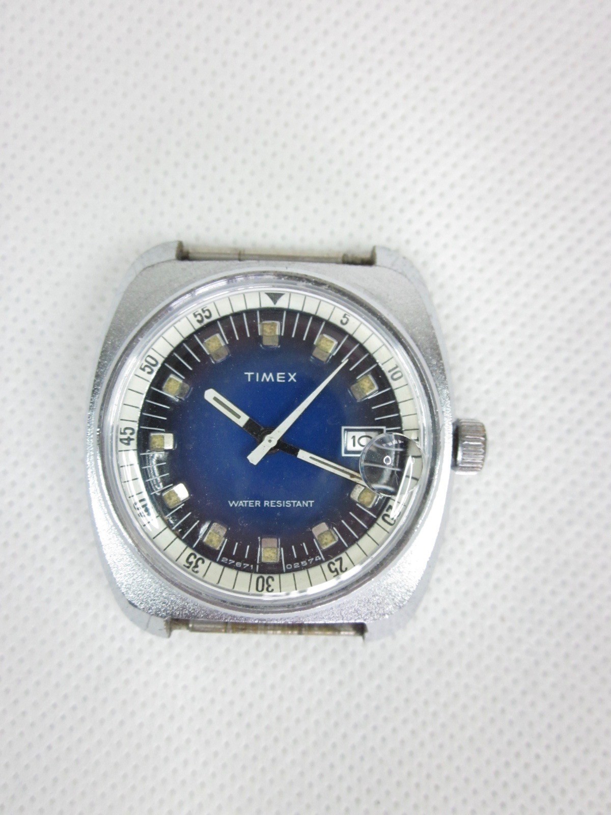 TIMEX FRANCE 27671 WATER RESISTANT DATE VINTAGE MANUAL WRISTWATCH WORKS