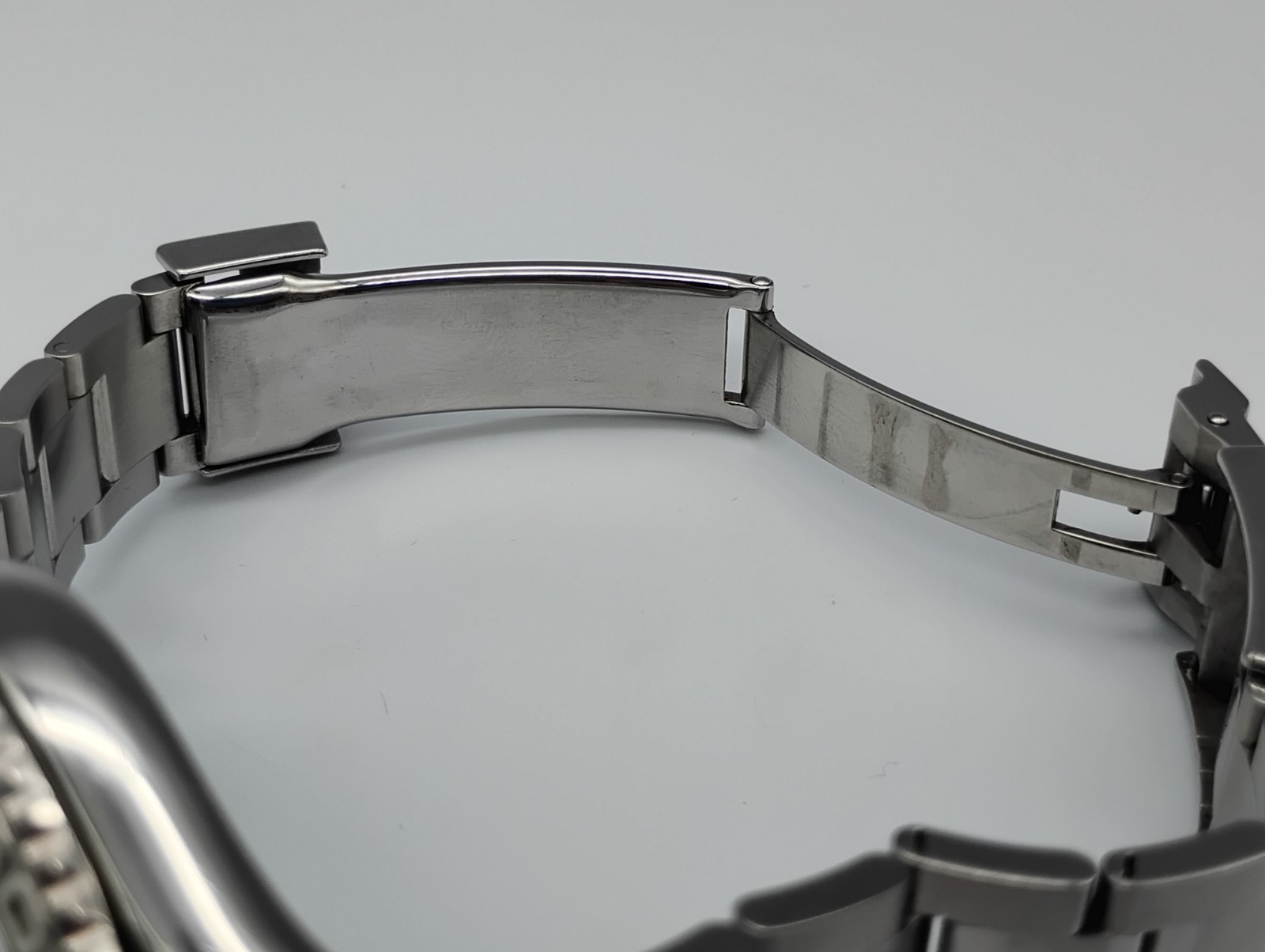 Rolex Yacht-Master 116622 40mm Stainless Steel | Platinum Dial & Platinum Bezel