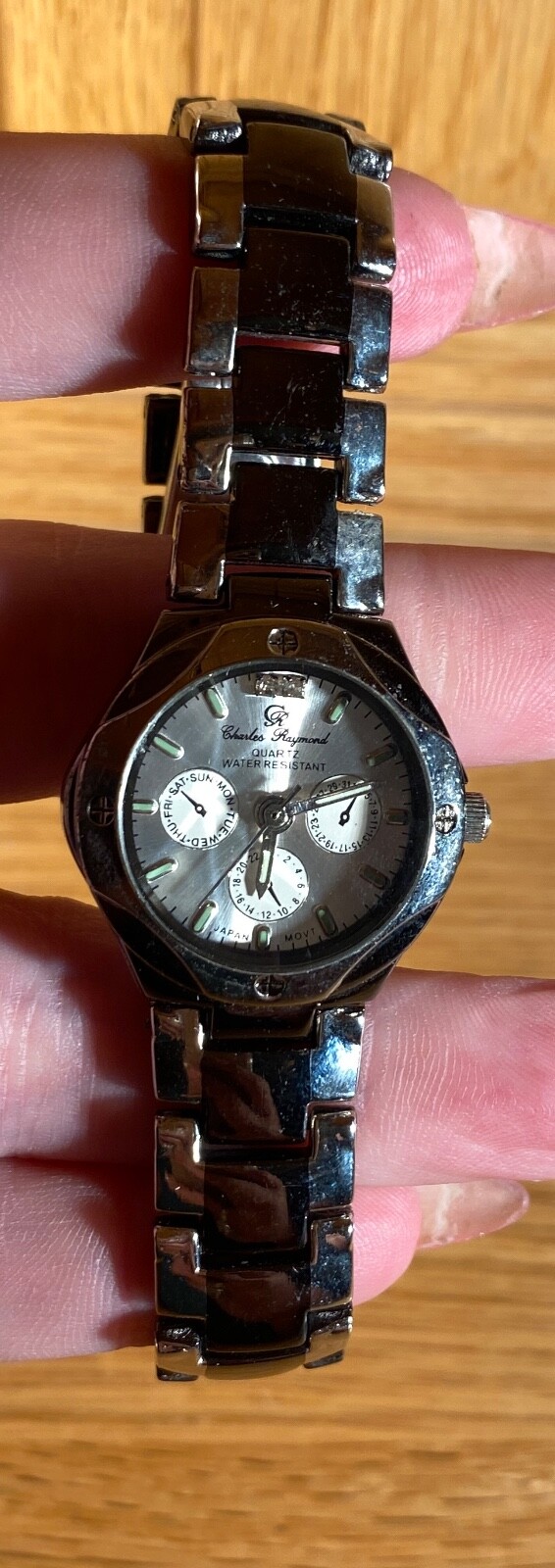 Charles Raymond Women’s Watch Stainless Steel 1″ Face Japan Movement Day, Month