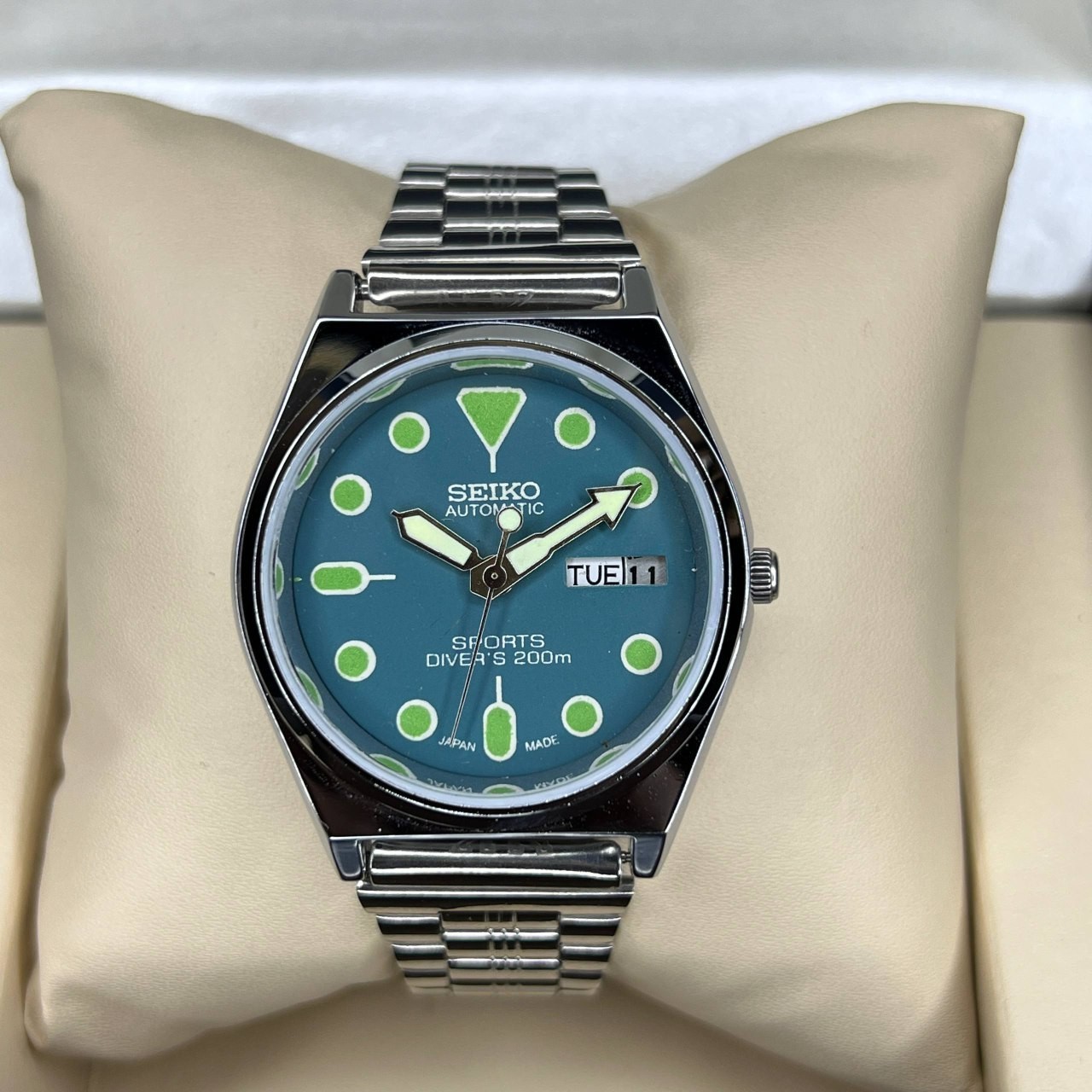 Vintage Green Dial Automatic Day/Date Men’s Watch | Refurbished | Japan Movement
