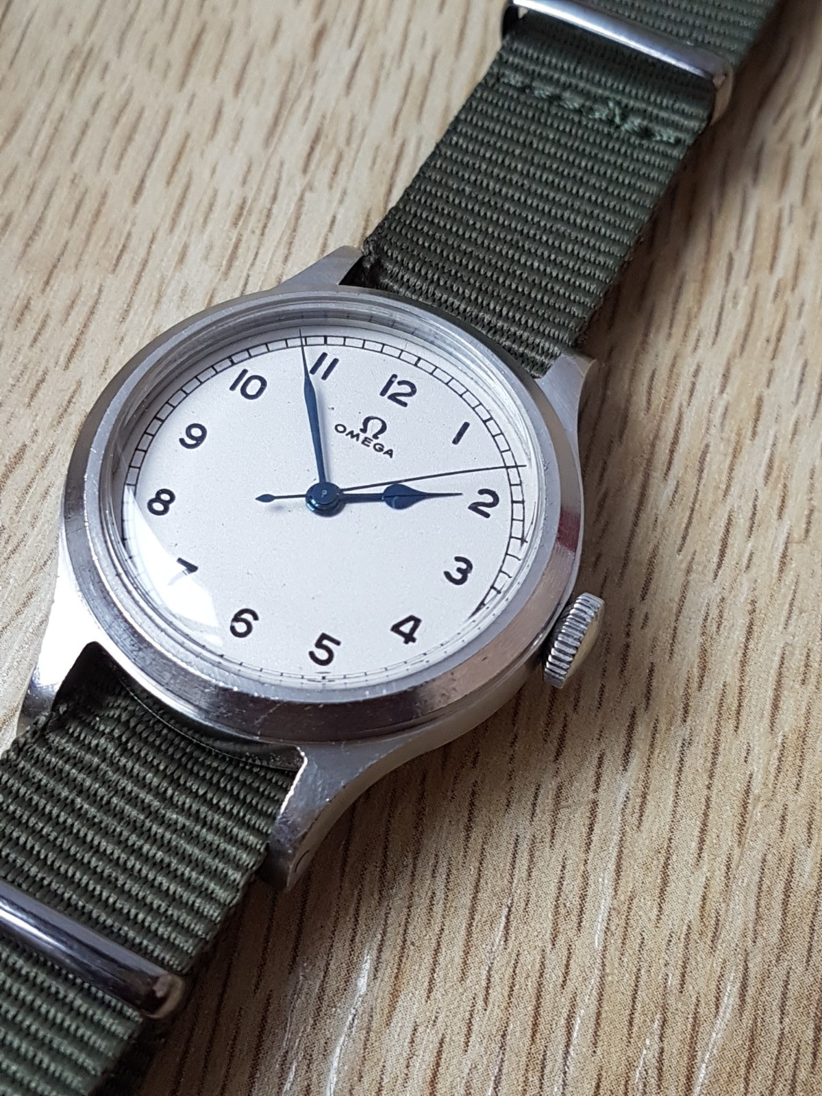 Omega British military Air Ministry 6B/159 RAF watch 56, issued Pilot watch