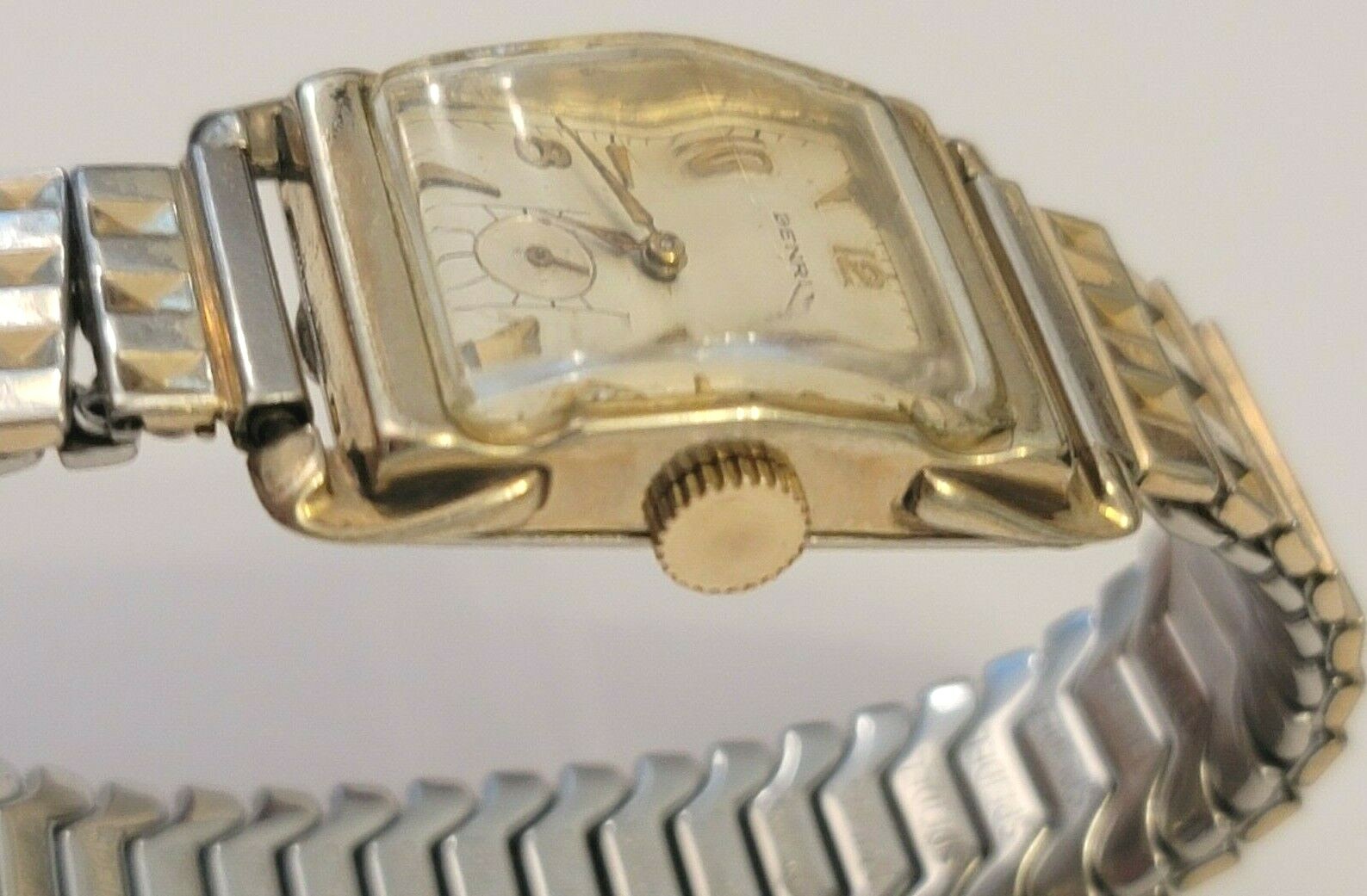 Benrus manual wind vintage watch swirl lugs AS IS for restoration