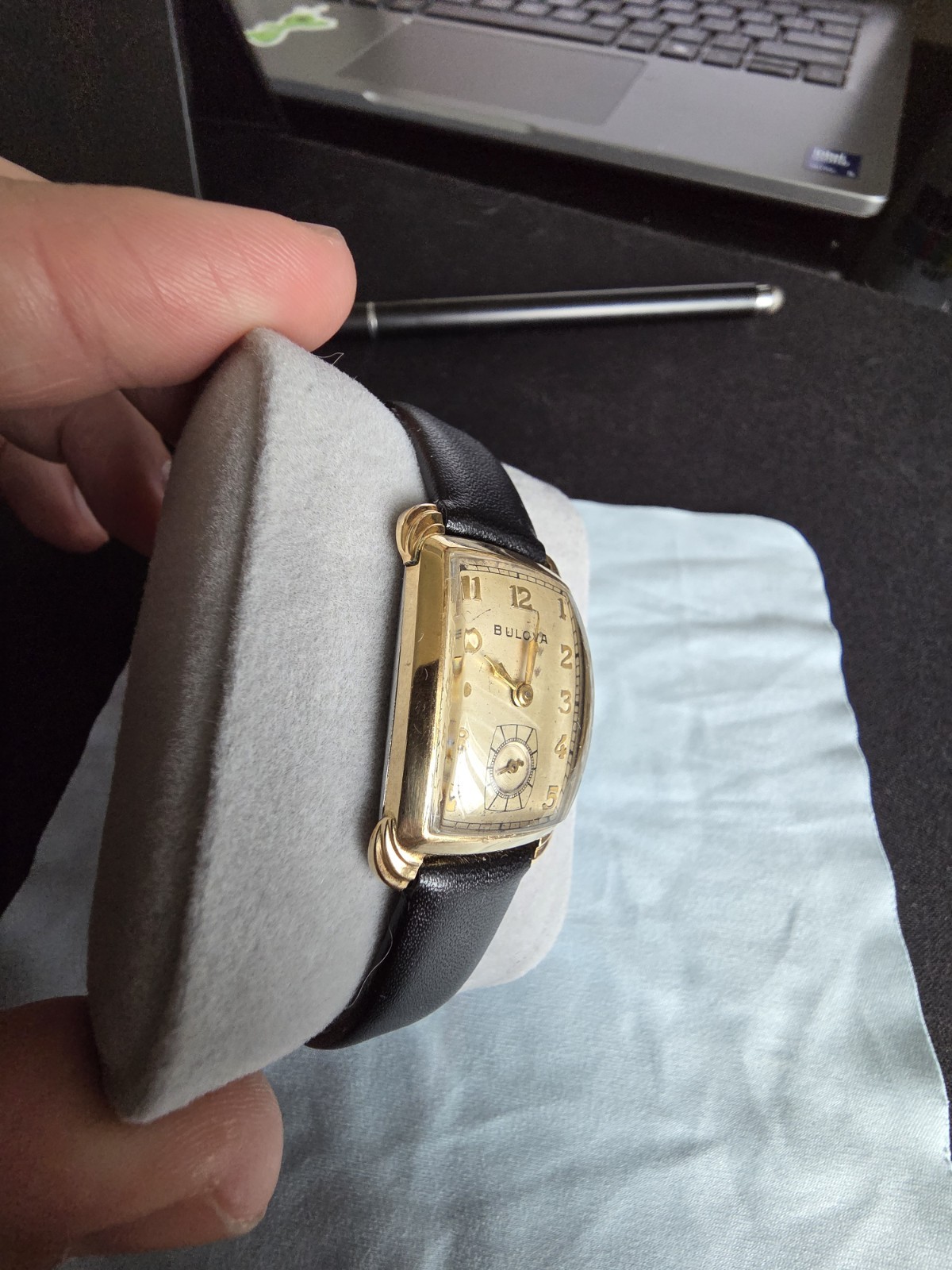 Bulova Senator 8AE Mvt Yellow Gold RGP 1940’s Tank Running Vintage Mens Watch