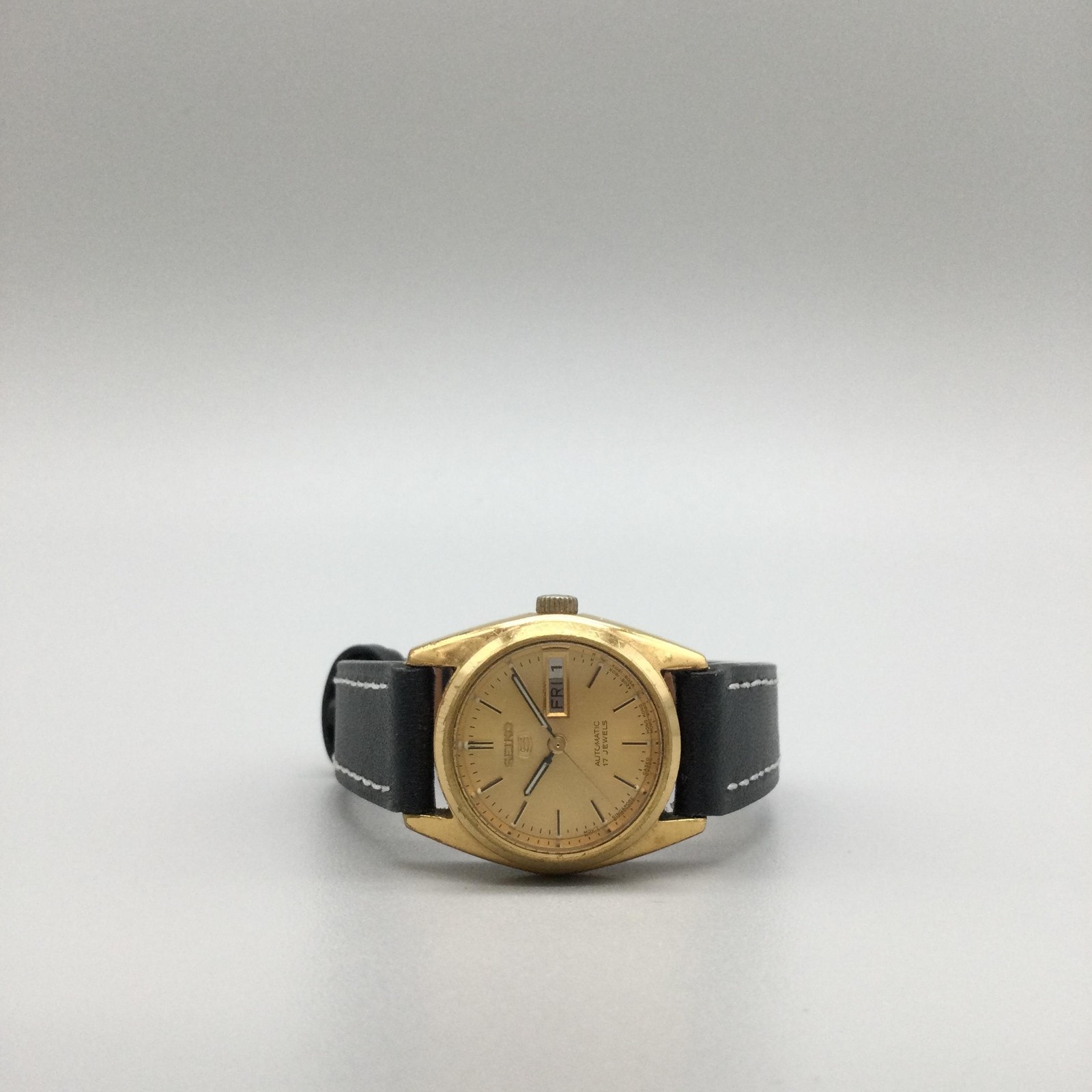 Vintage Seiko 5 Automatic 17j Womens Watch 23mm Gold Tone 4206-0339 Leather