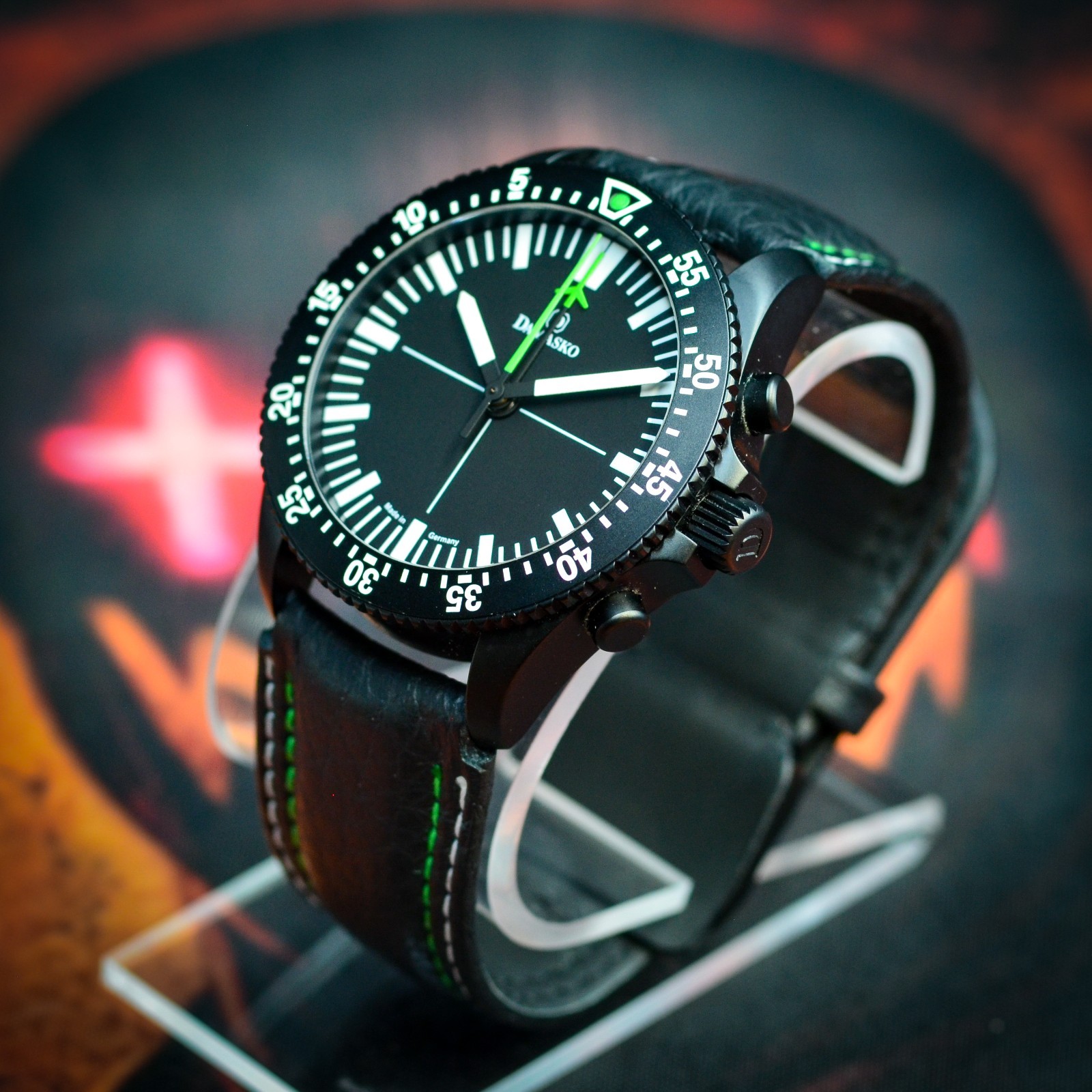 Damasko DC80 Center Chronograph Ice-Hardened Stainless Steel Bracelet Box Papers