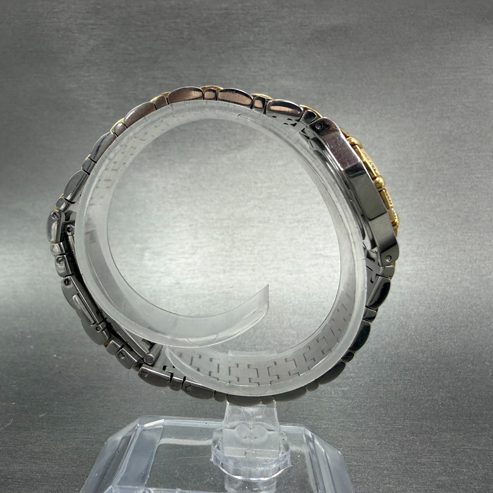 Concord Saratoga Watch Women 23mm White Dial Two Tone Diamond Bezel 15 73 287