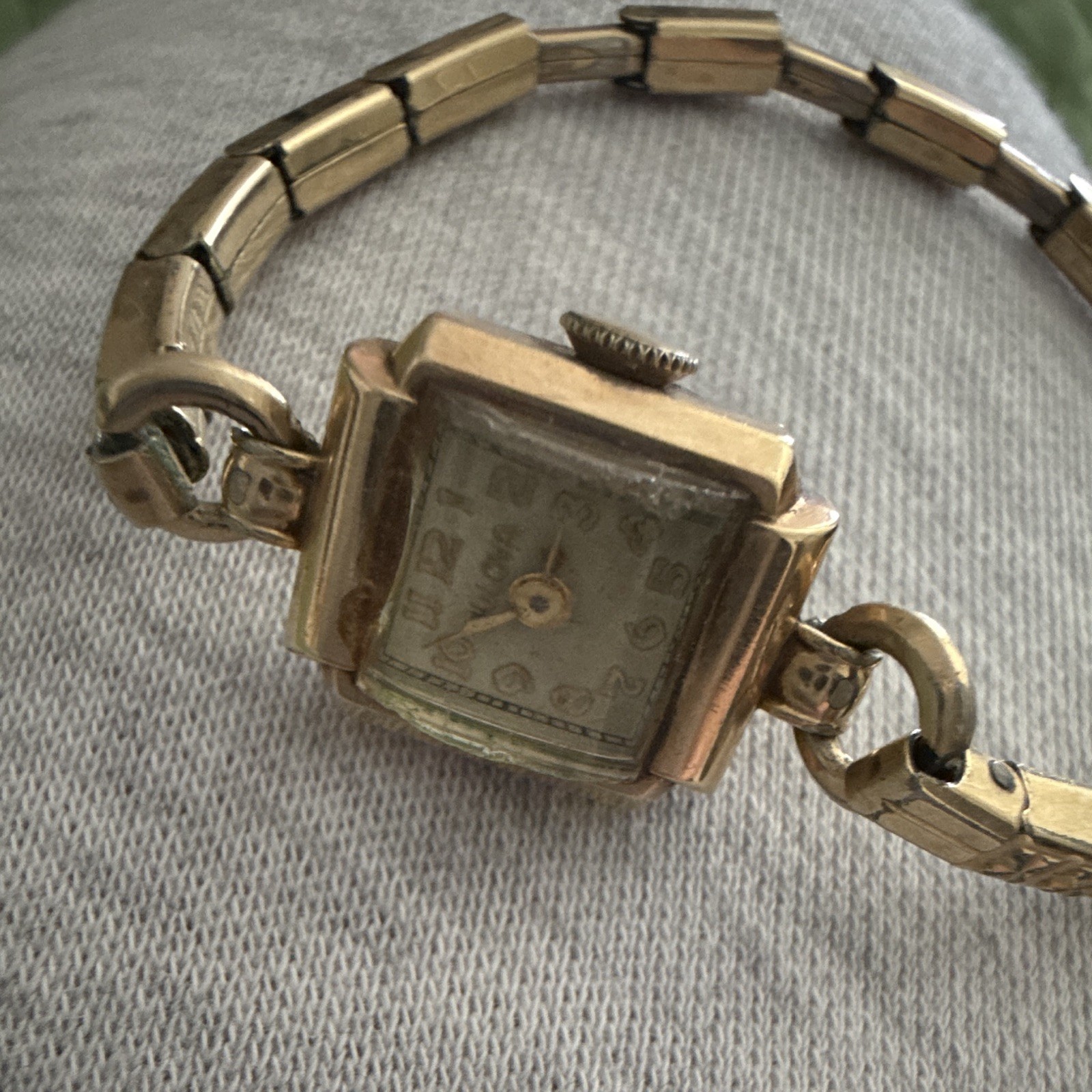 Vintage Bulova Ladies 10k Gold Filled Watch