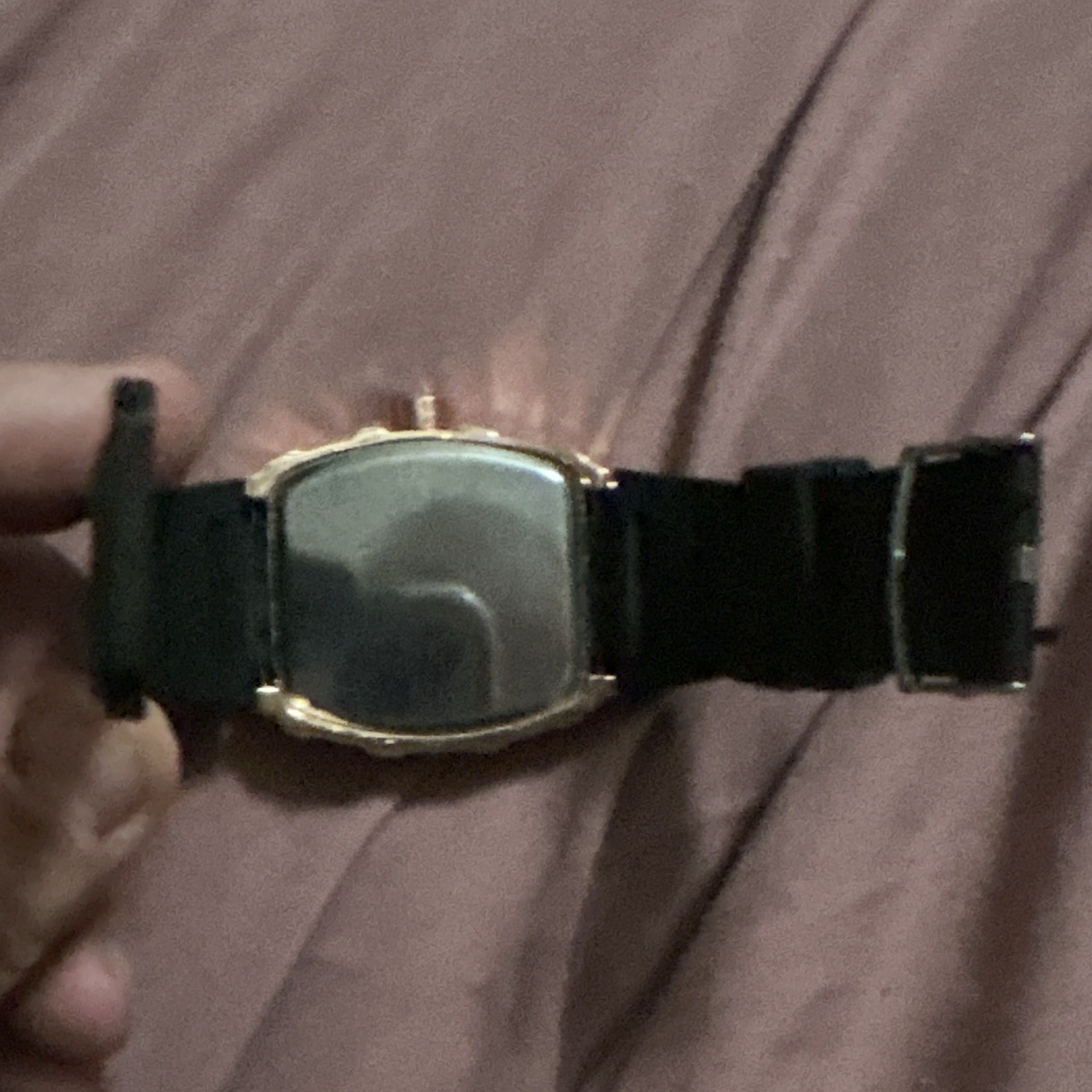 Quartz Analog Tonneau/Barrel Wristwatch Skeleton Dial Black Rubber Strap Gold