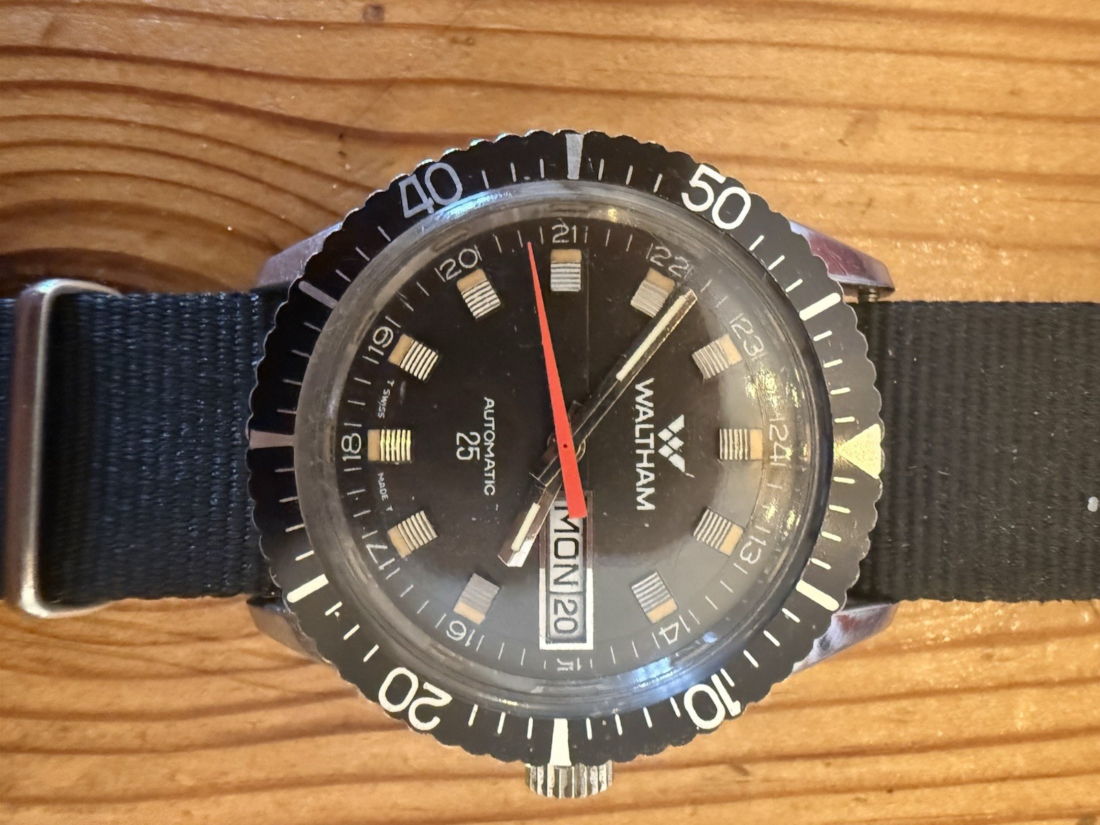 Waltham Vintage 1970s Day Date Automatic Skin Diver NATO Strap
