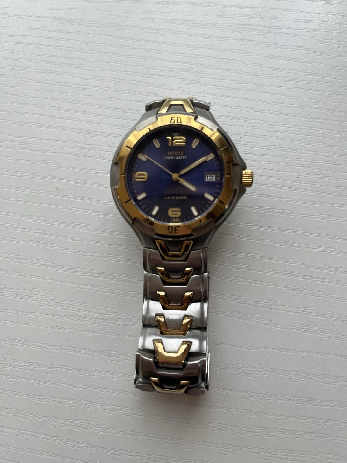 90s Vintage Guess Waterpro Sport Watch – Silver & Gold Two Tone, Working