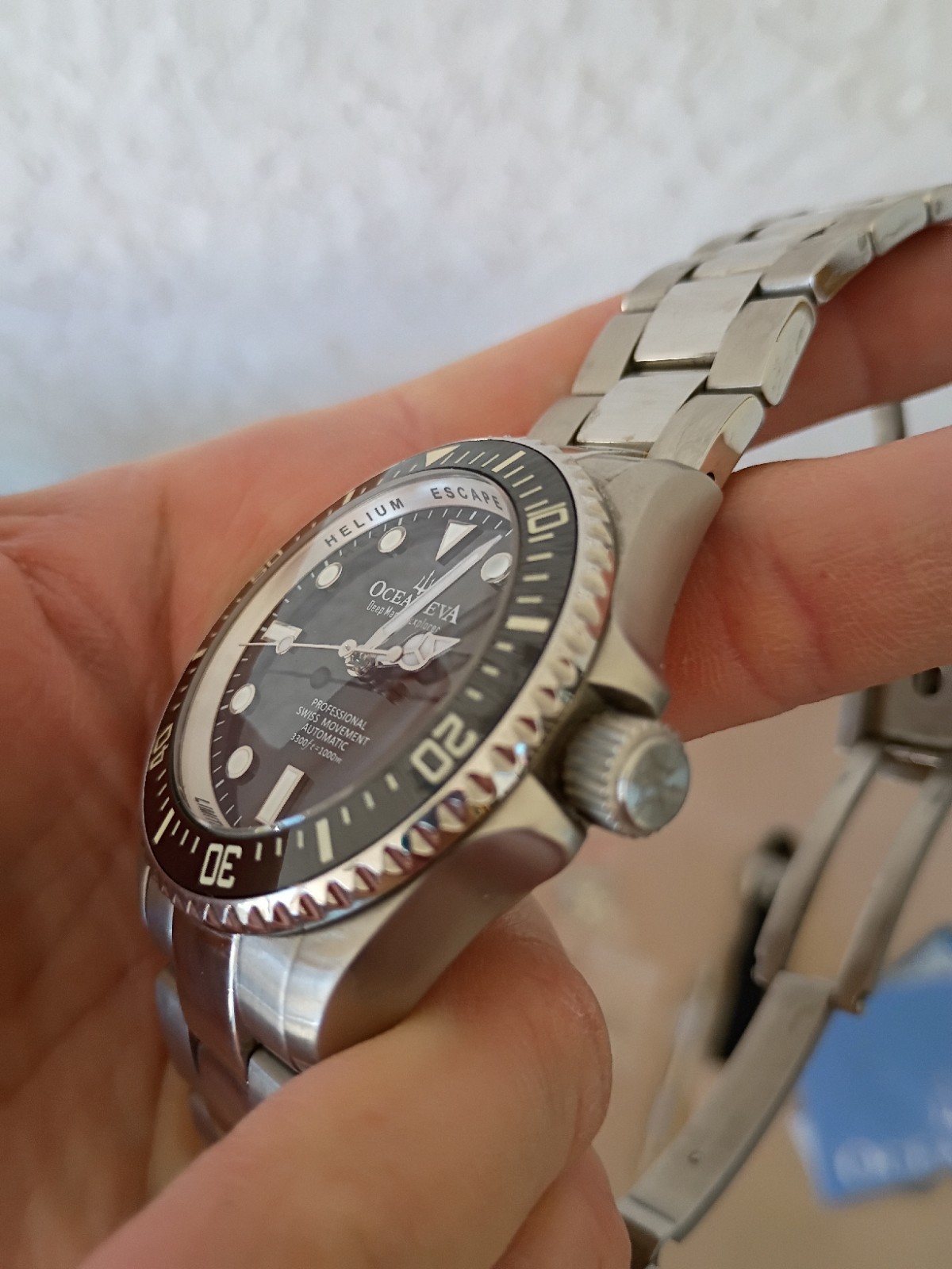 Oceaneva Men’s Deep Marine Explorer 1000M Pro Diver Watch Black & Stainles, Used