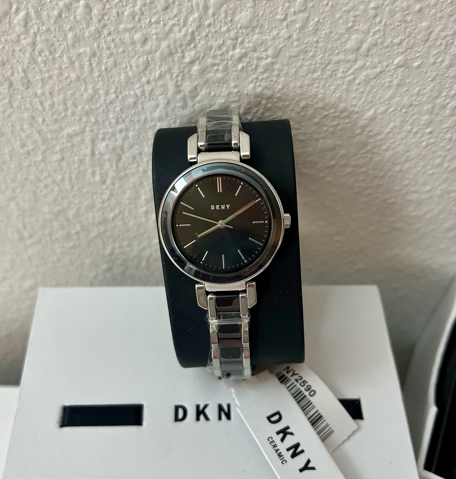 DKNY NY2590 Ellington Black Dial Ceramic Stainless Steel Women Watch NIB