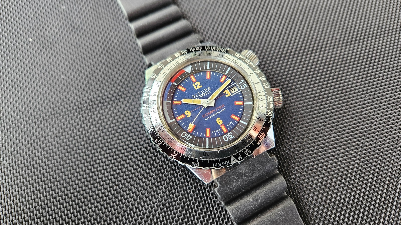 Sicura 21 Jewels Computer blue Dial manual wind rotating bezel Vintage