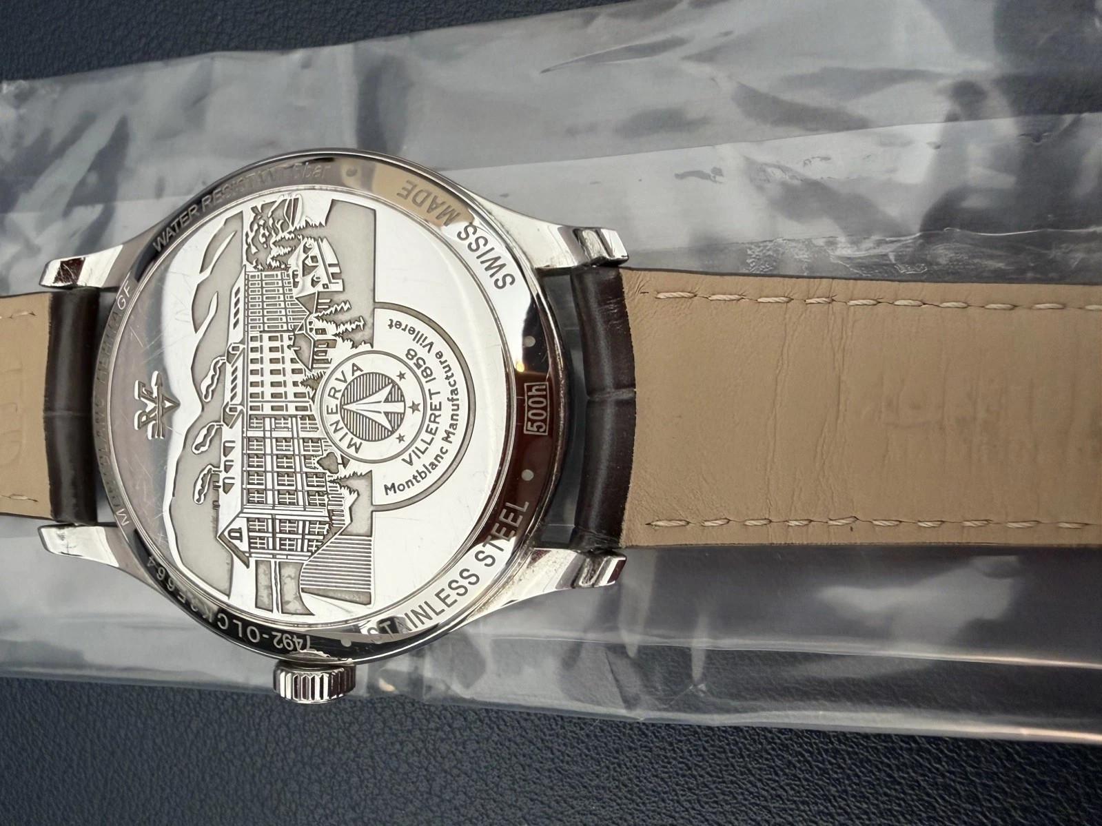 MontBlanc Heritage GMT 40mm Automatic Swiss Watch with Original Box and Papers