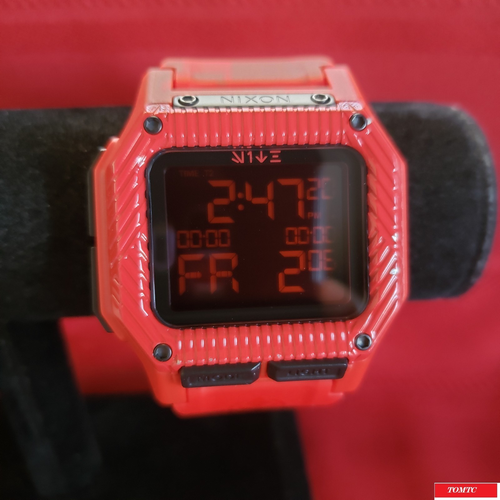 Nixon “The Regulus” (Sith Trooper) 100M Polycarbonate China Movement [19I]