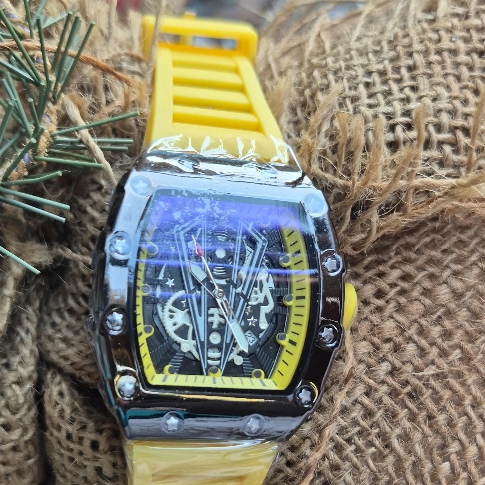 Sports Skeleton Dial Wristwatch Yellow Rubber Band Date Indicator Analog