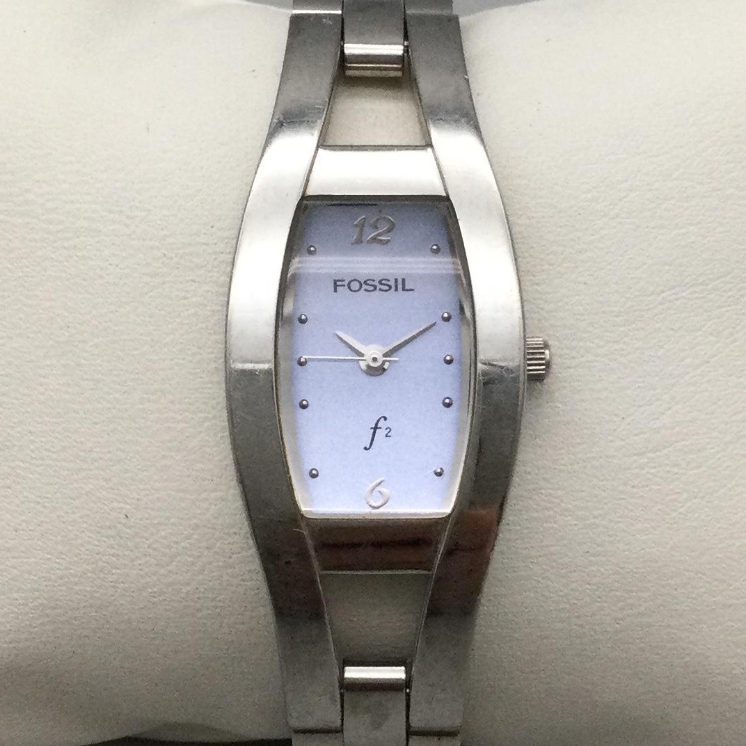 Fossil F2 Womens Watch 19mm Silver Tone Tonneau ES-9315 New Battery 6.75″