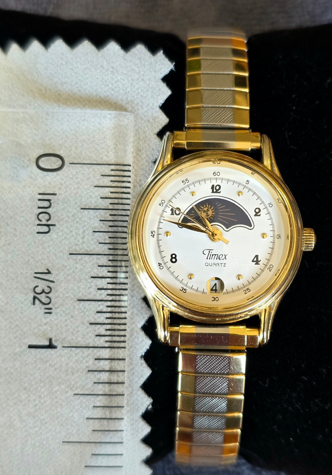 Vtg 1994 Timex Watch, Small Watch, 364 T Cell, Sun & Moon, 24 mm, Japan Movement