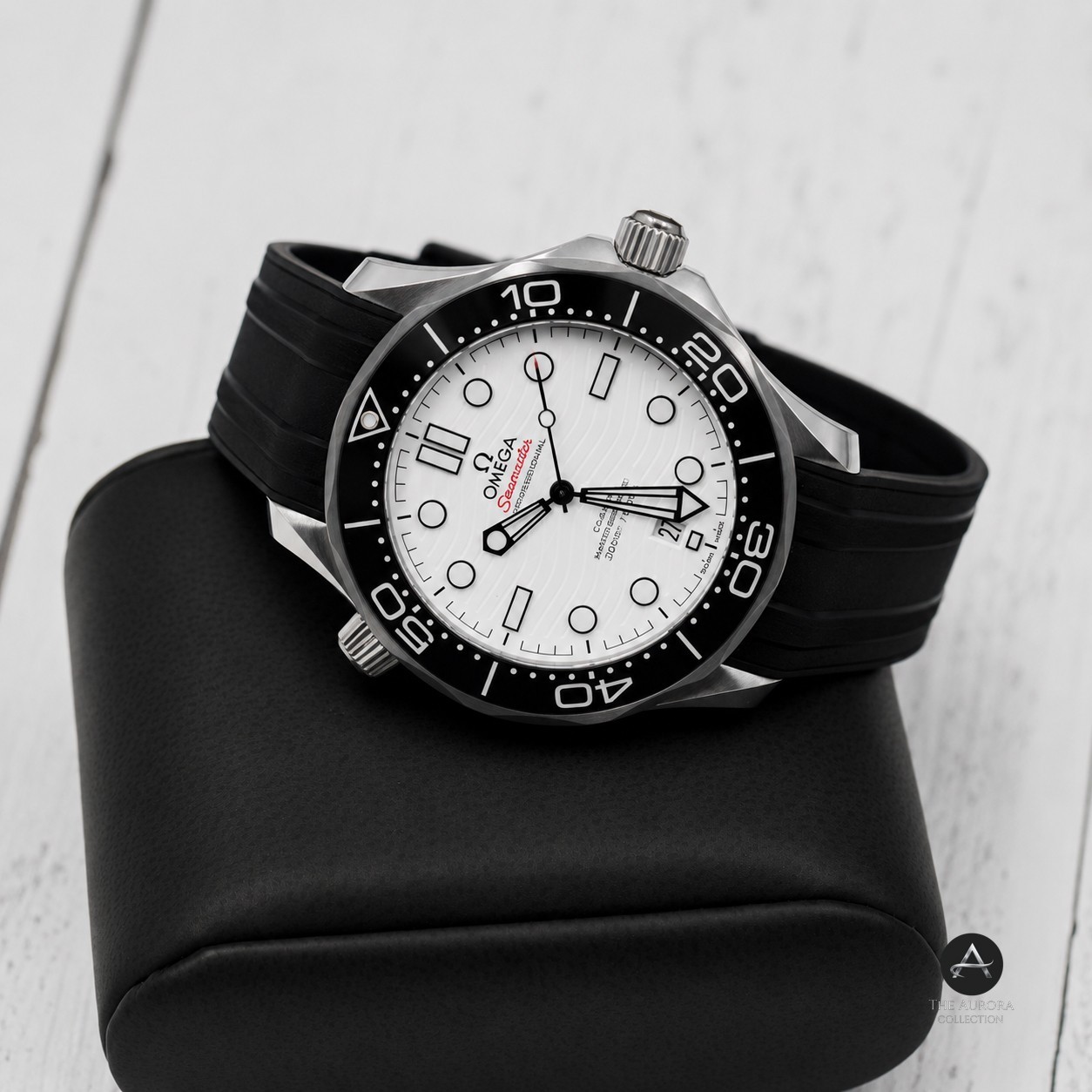 2025 OMEGA Seamaster Diver 300M White Dial 210.32.42.20.04.001 | Box & Papers