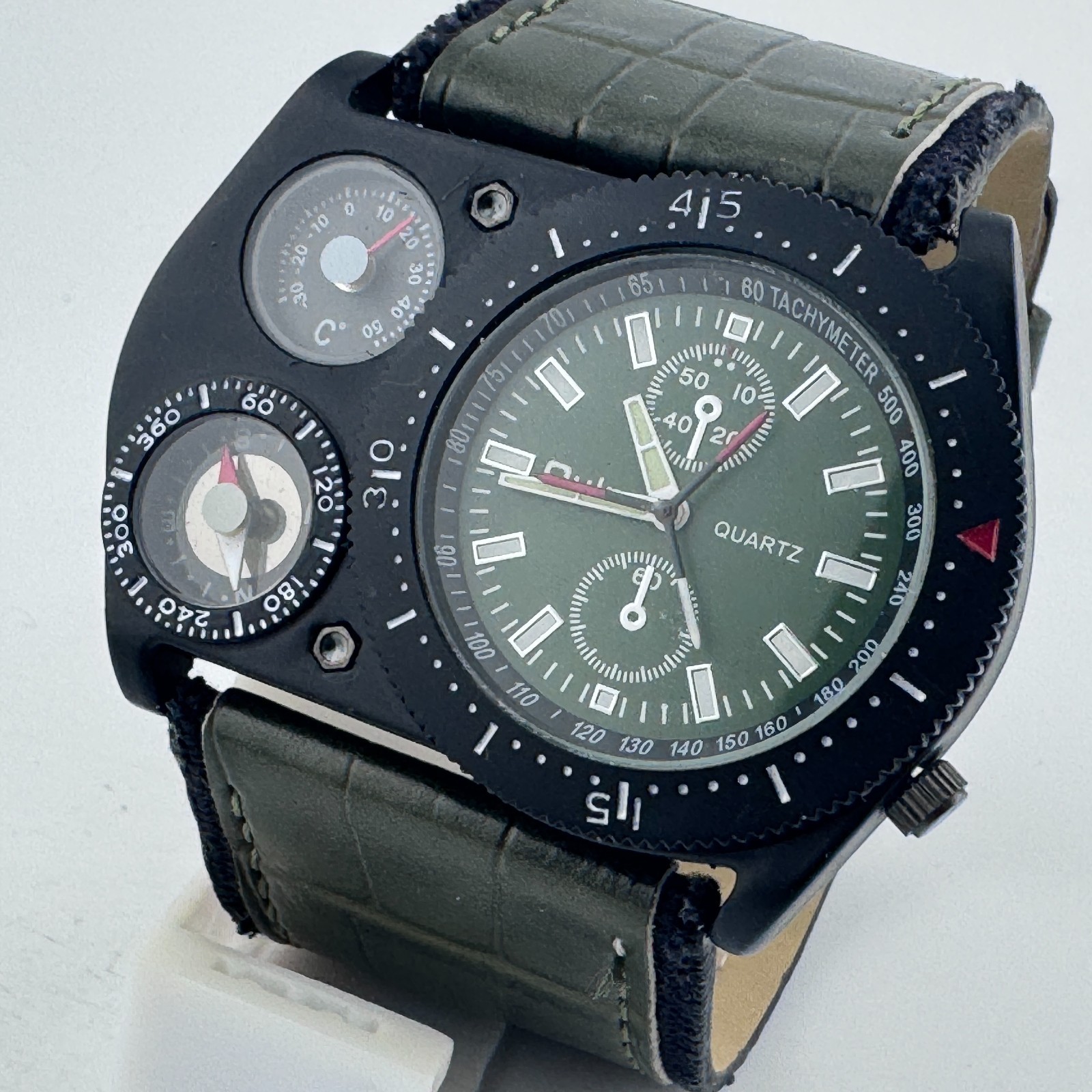 Oulm Japan Quartz Watch Men Black Green Thermometer Compass Analog New Battery