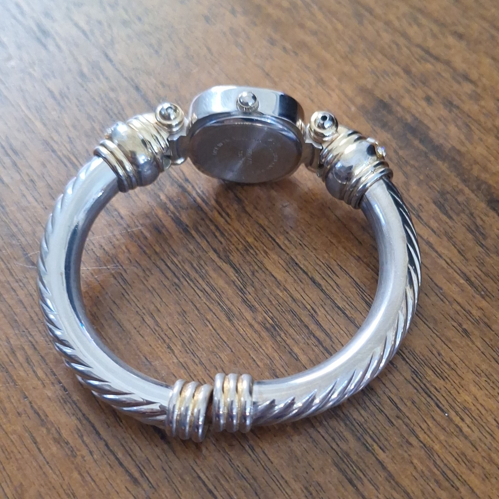 Women’s Quartz Analog Wristwatch Silver/Gold Bangle White Roman Dial Cushion